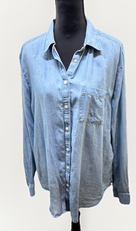 LOFT Light Wash Chambray Lyocell Button Front Shirt Womens L