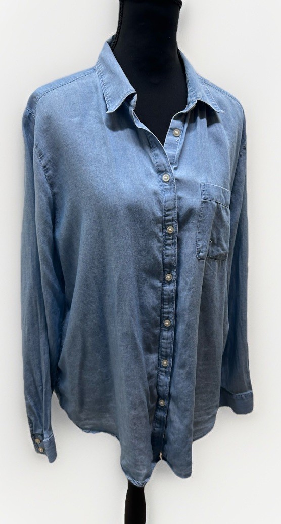 LOFT Light Wash Chambray Lyocell Button Front Shirt Womens L
