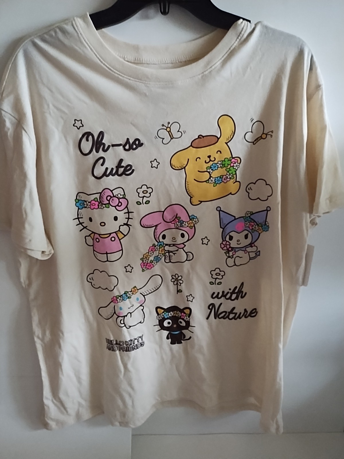 Hello Kitty With Nature And Friends Women’s Graphic Large T-shirt NWT