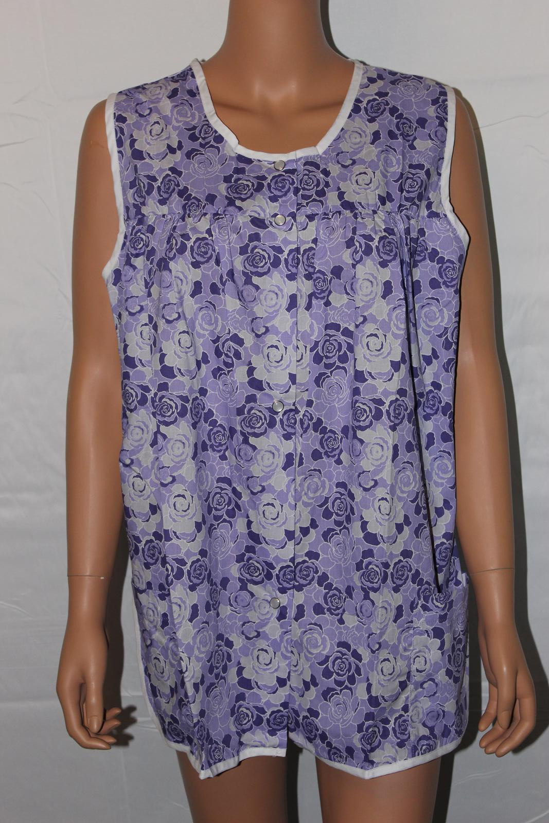 NEW – EASY ESSENTIALS SNAP FRONT SMOCK COBBLER APRON LILAC FLORAL SIZE M L 1X 2X