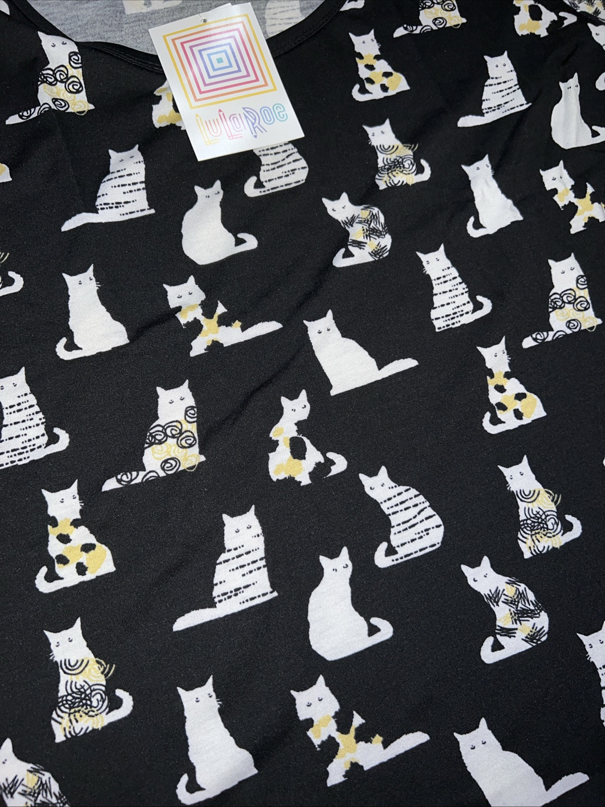 Lularoe Perfect T Tunic Medium 12/14 16 Black White Cats Kittens Animal Print 😻