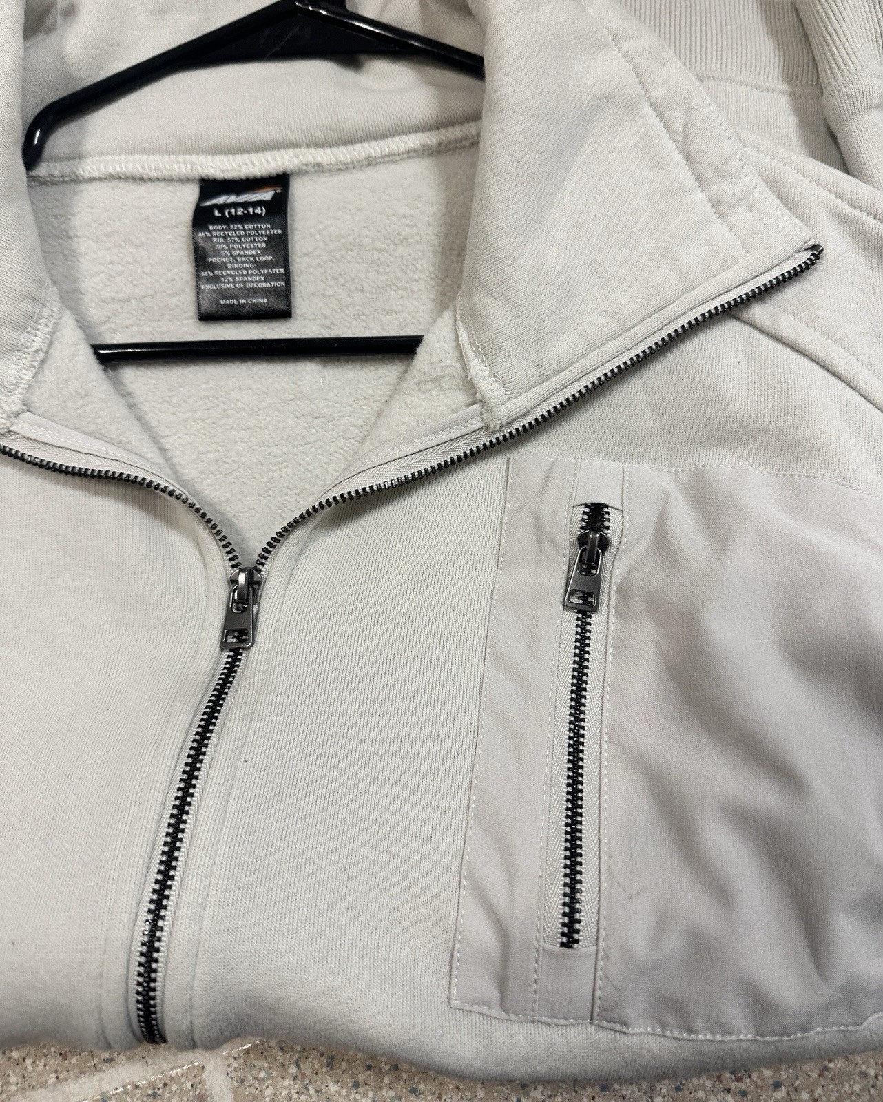 Avia Sports Woman’s L Beige Fleece 1/4 Zip Mock Neck Pullover Sweatshirt