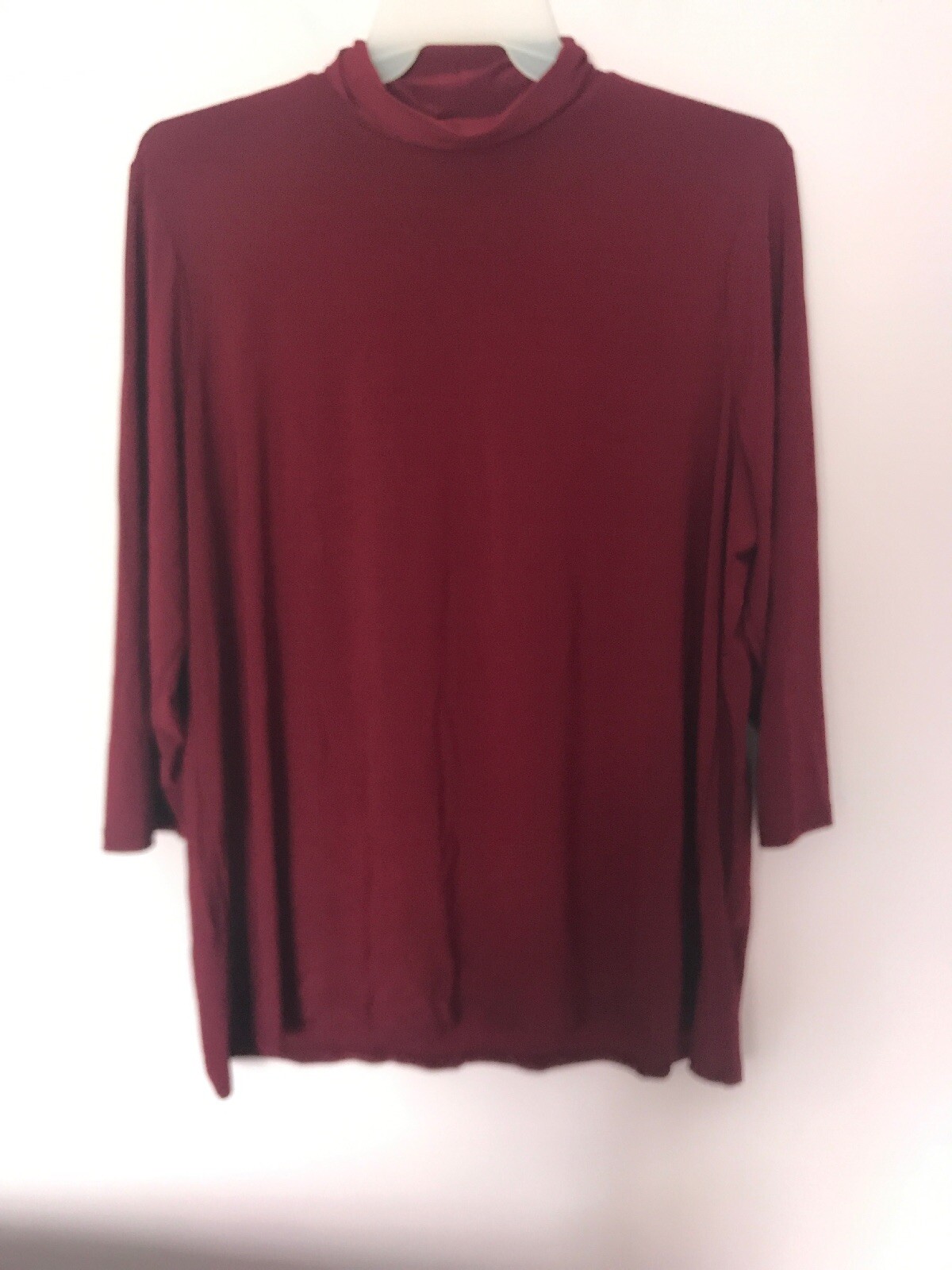 Women’s Slinky Brand Knit Top Long Sleeves Top Size 3/4 Sleeve New Burgundy