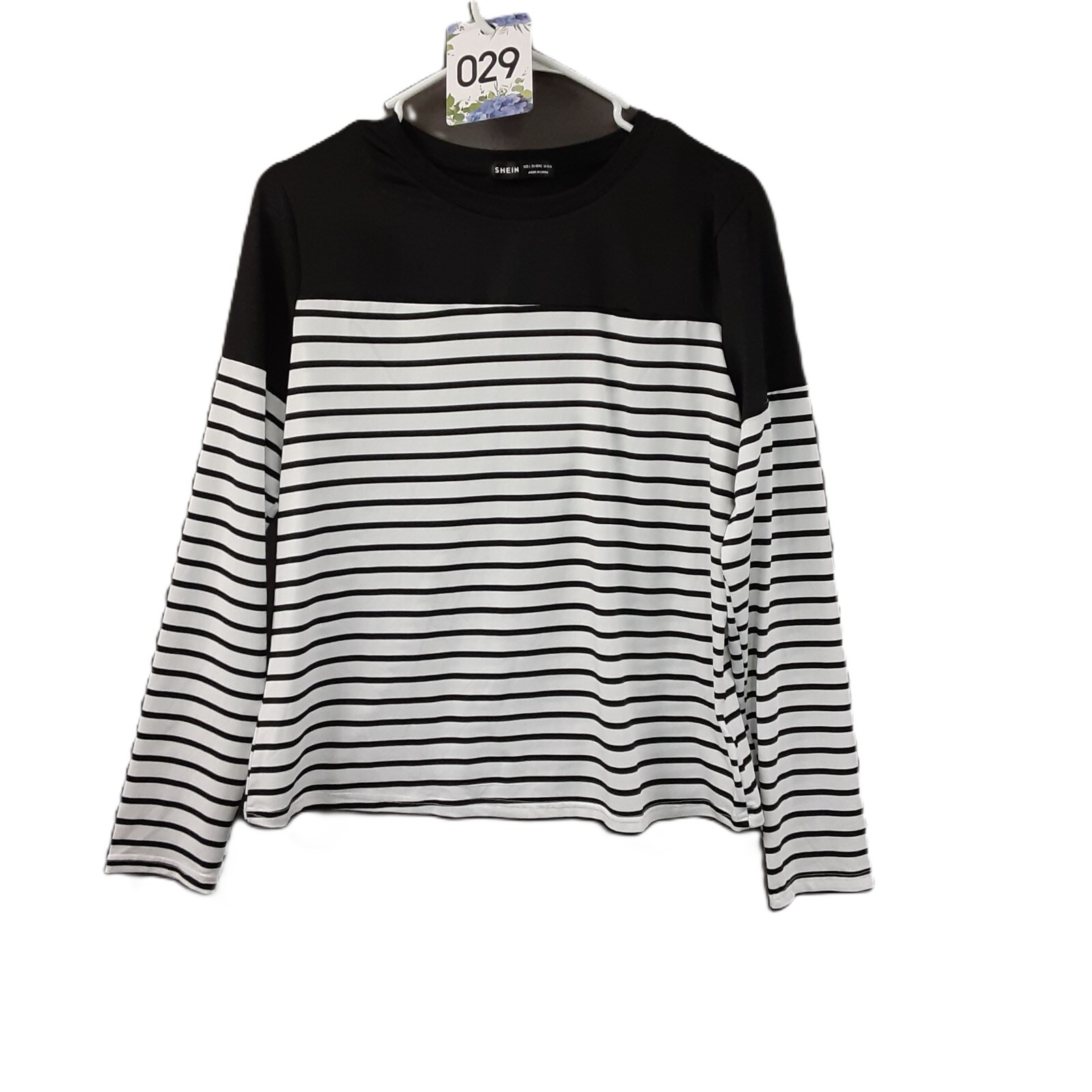 Shein Woman’s Blouse Size Large Black/White Pullover Long Sleeve Easy Care