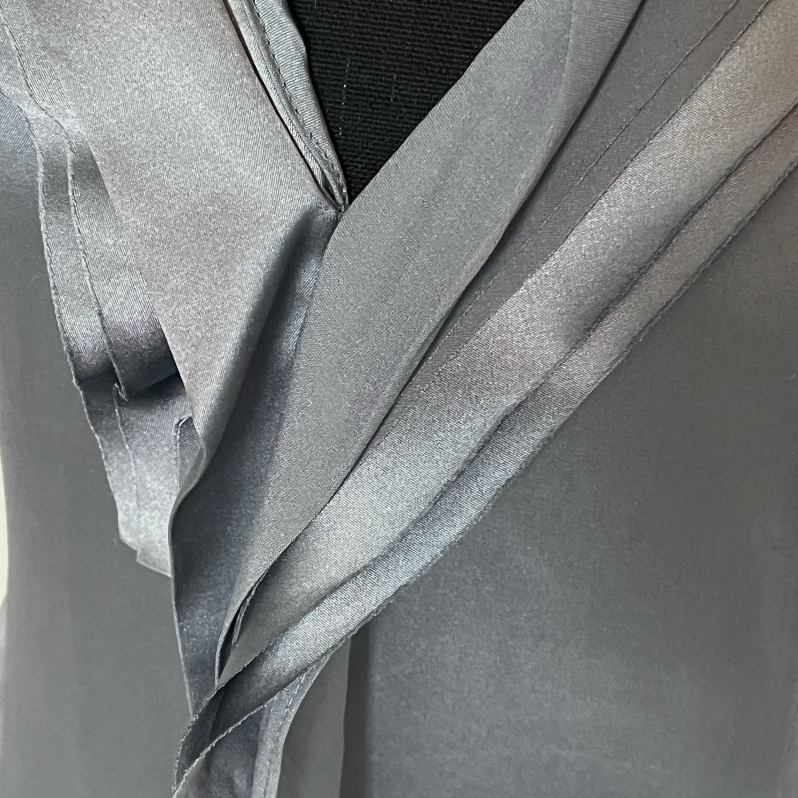 BCBG Maxazria Blue Gray Silk Blouse Size XXS