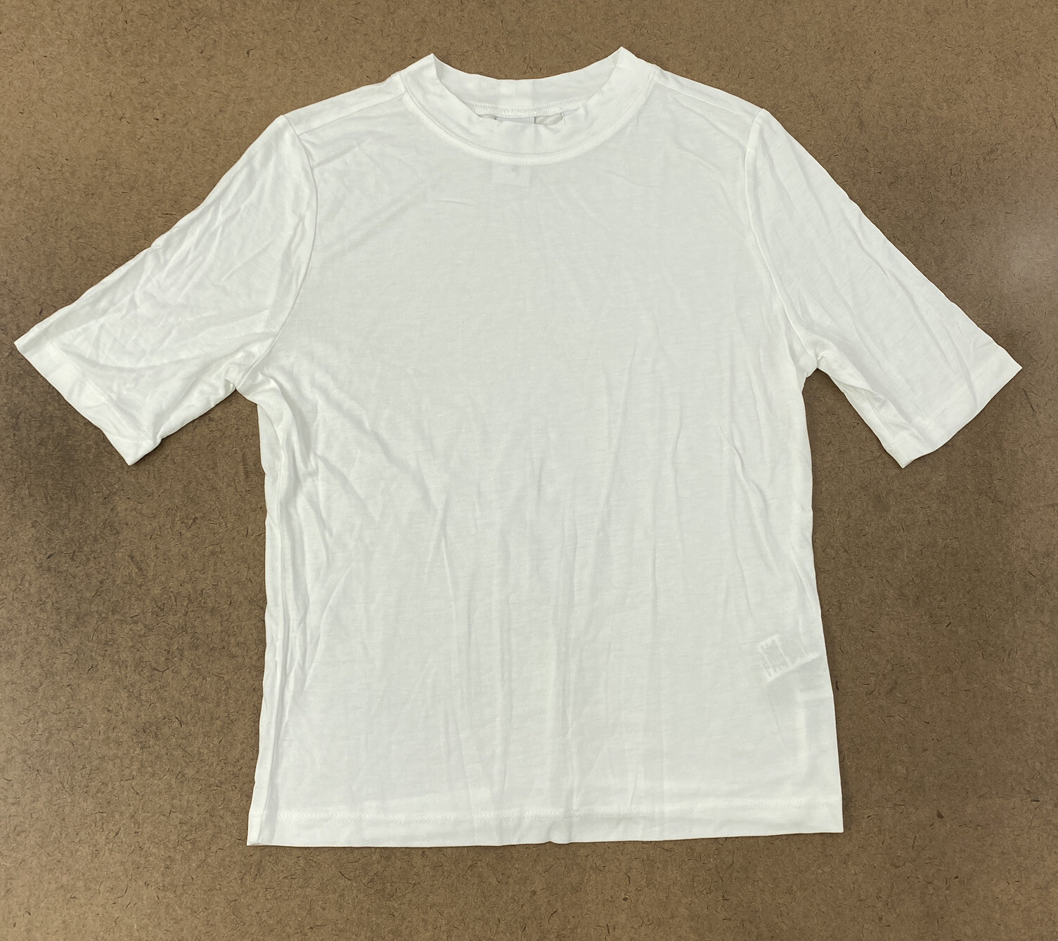 Collusion Women’s Size 12 White Mock Neck Short 1/2 Sleeve T-Shirt