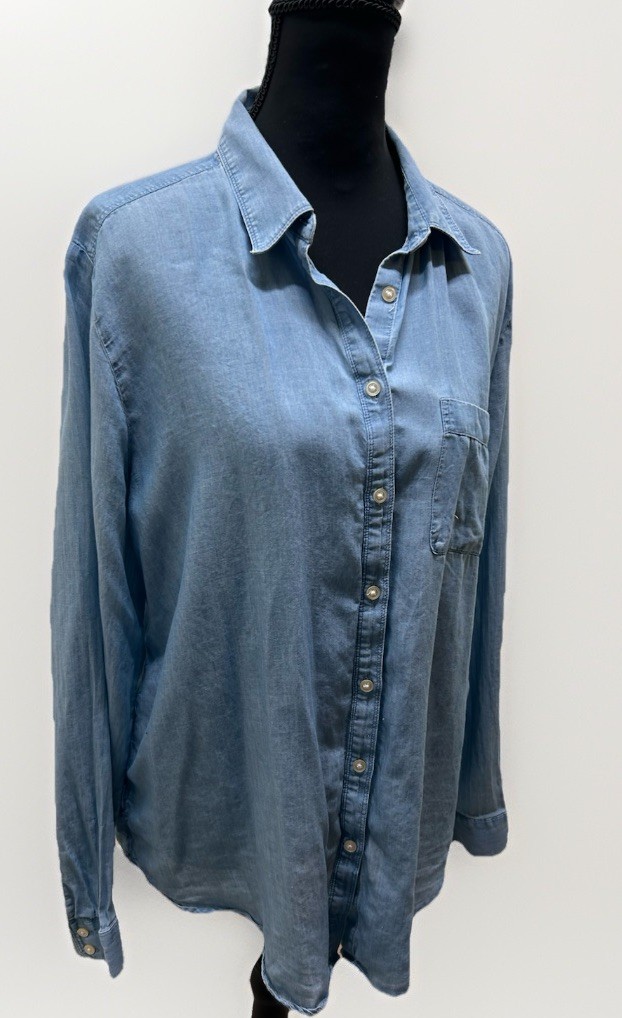 LOFT Light Wash Chambray Lyocell Button Front Shirt Womens L