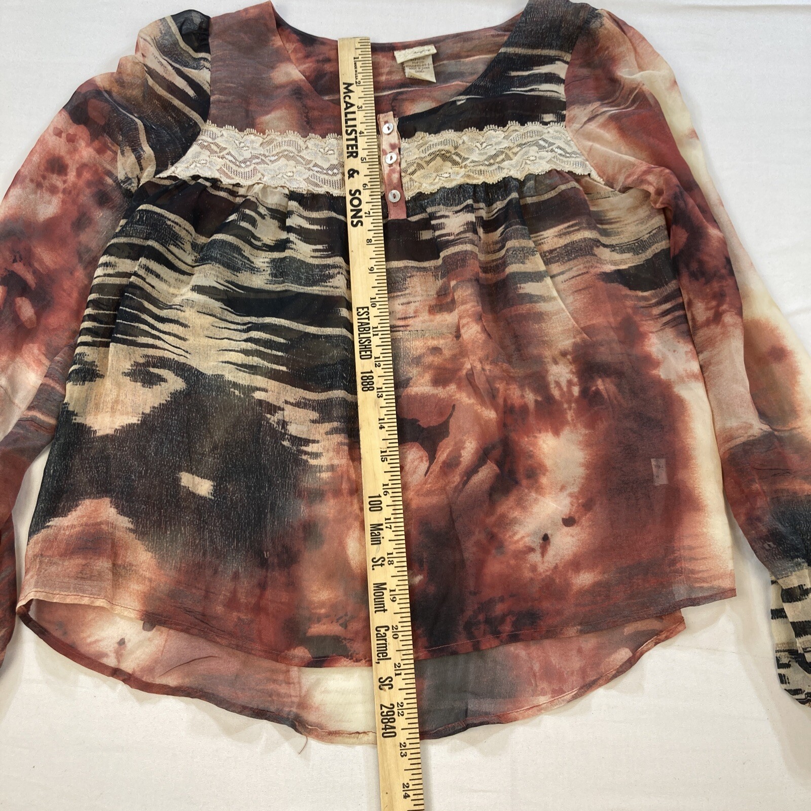 Daytrip Womens Small Lace Accent Sheer Long Sleeve Patterned Blouse Top EUC