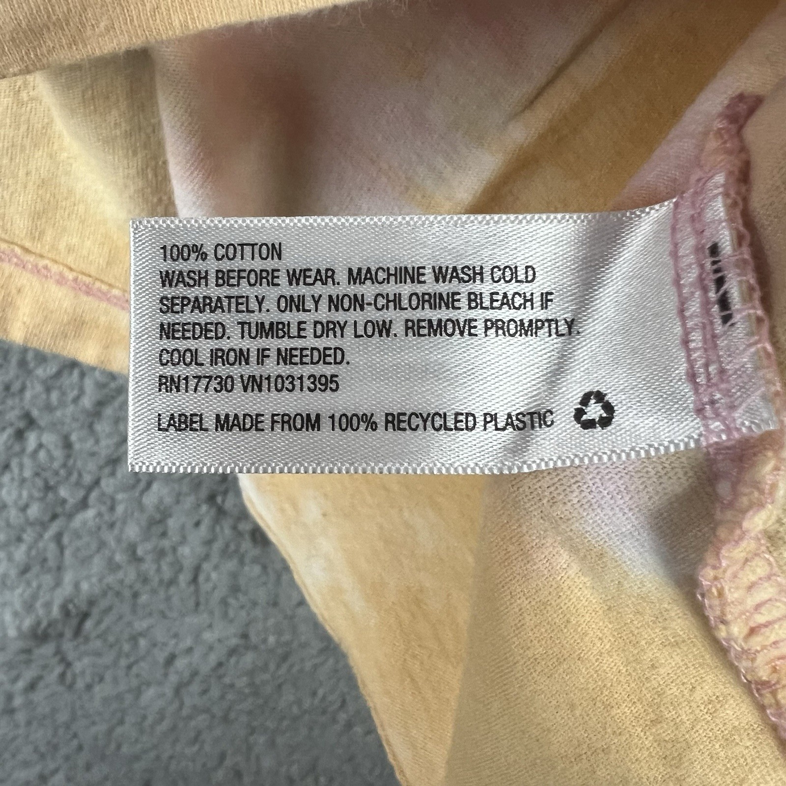 Wild Fable Women’s Size Small Yellow And Pink Tie Dye Shirt