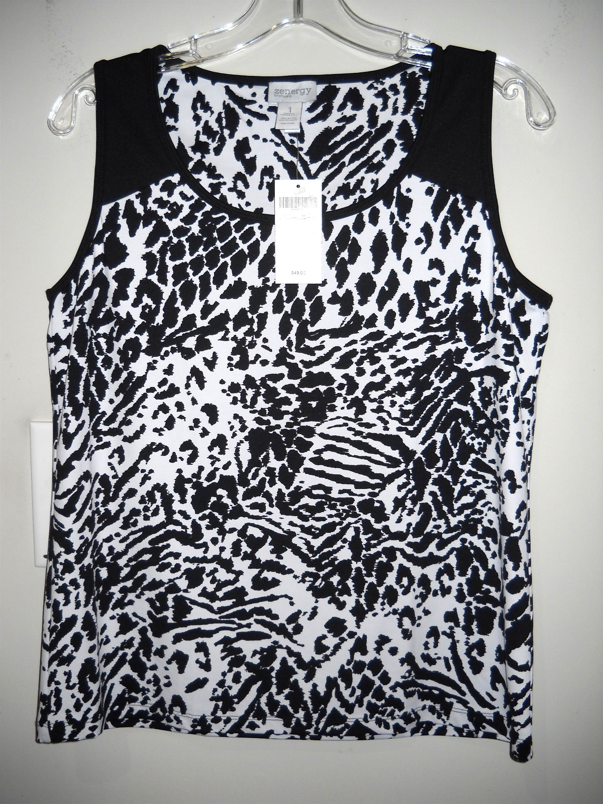 NWT Zenergy Chicos Sz 1 (Med) Amira Black White Animal Print Tank Top Shirt $49
