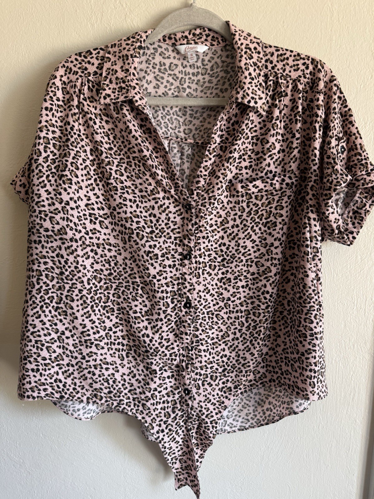 Candie’s Pink Leopard Print Tie-Front Short Sleeve Blouse – Size XL