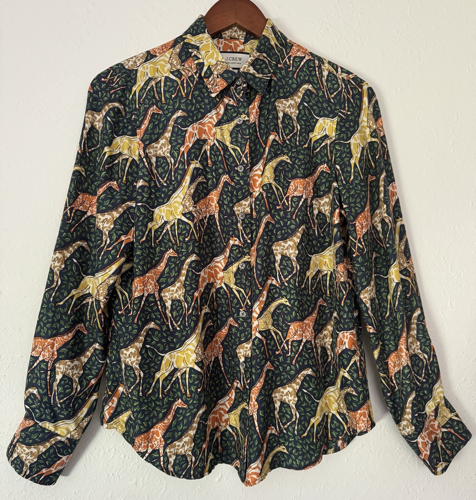 J Crew Collection Silk Twill Giraffe Button Up Size 6 Novelty Preppy Safari