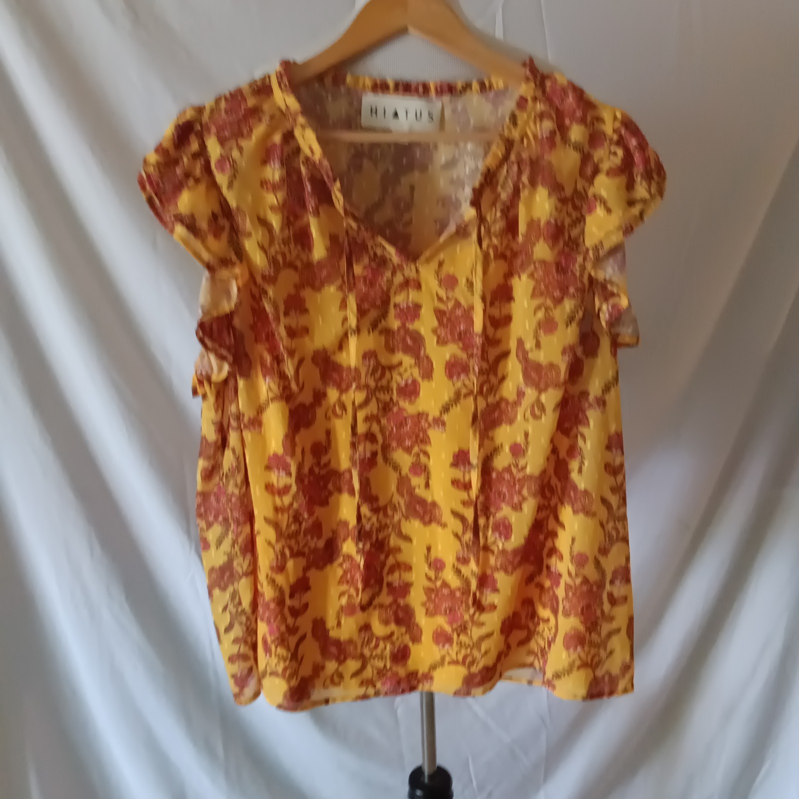 Hiatus Blouse Yellow Paisley Capped Sleeve Top Size 2X Neck Lined Polyester