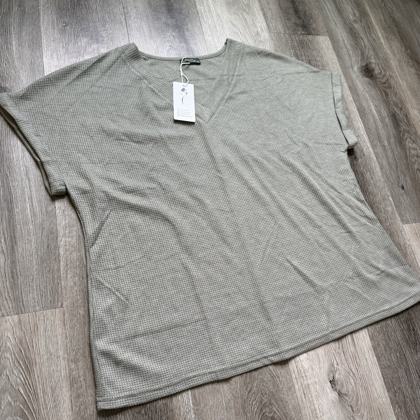 Ofeean Women’s Green Solid Waffle Knit V-Neck Short Sleeve T-Shirt XXL – A0060