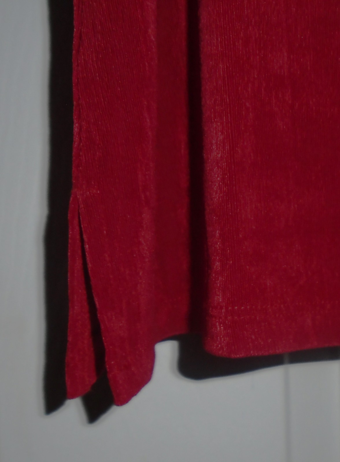 Chico’s TRAVELERS SIDE SLIT TANK Sz 1 Medium 8 10 Deep Red Allure Bateau NWT $60