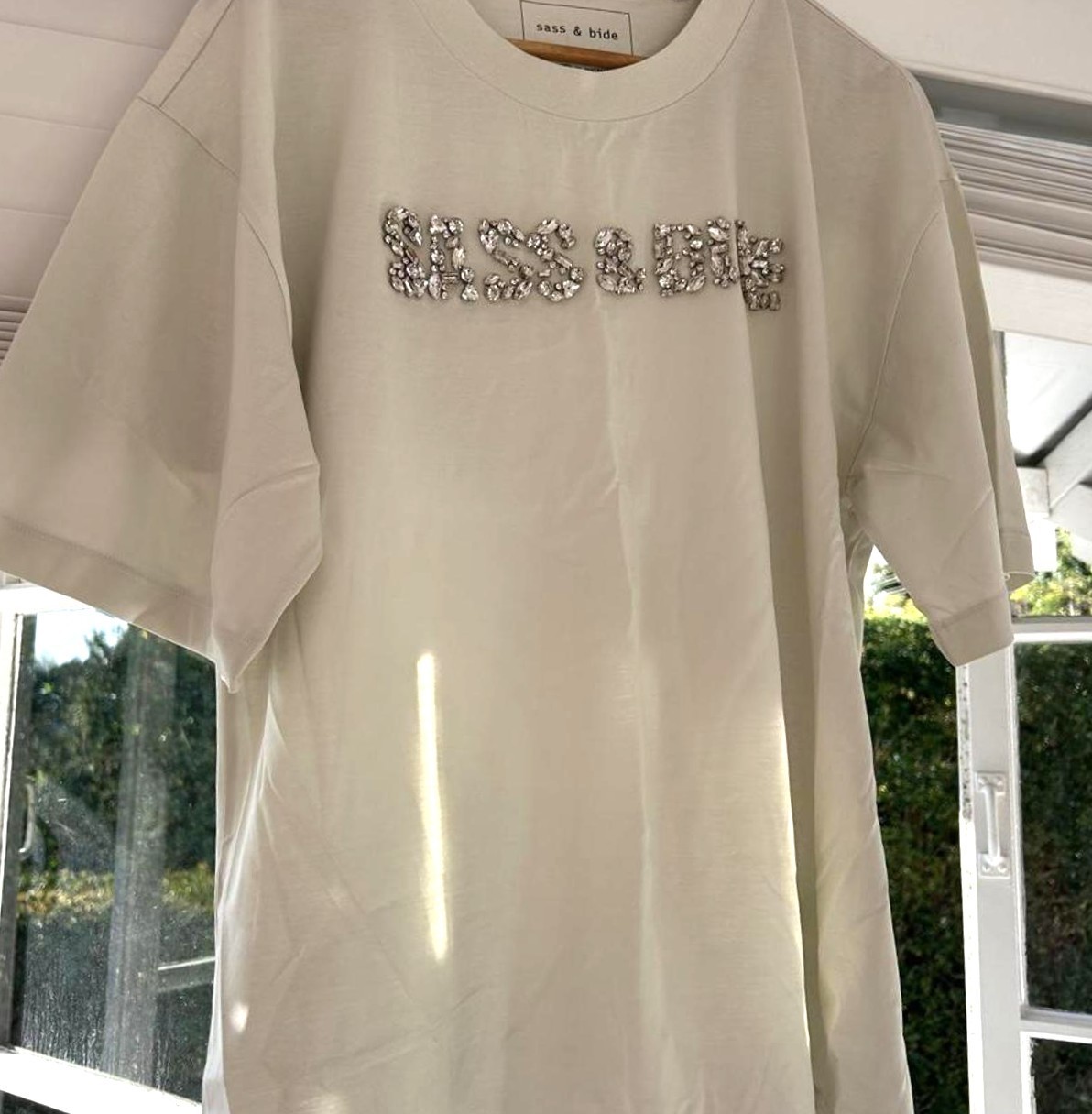 BNWOT SASS & BIDE Chunky Crystal Embellished Tee T-Shirt – Size X-Large