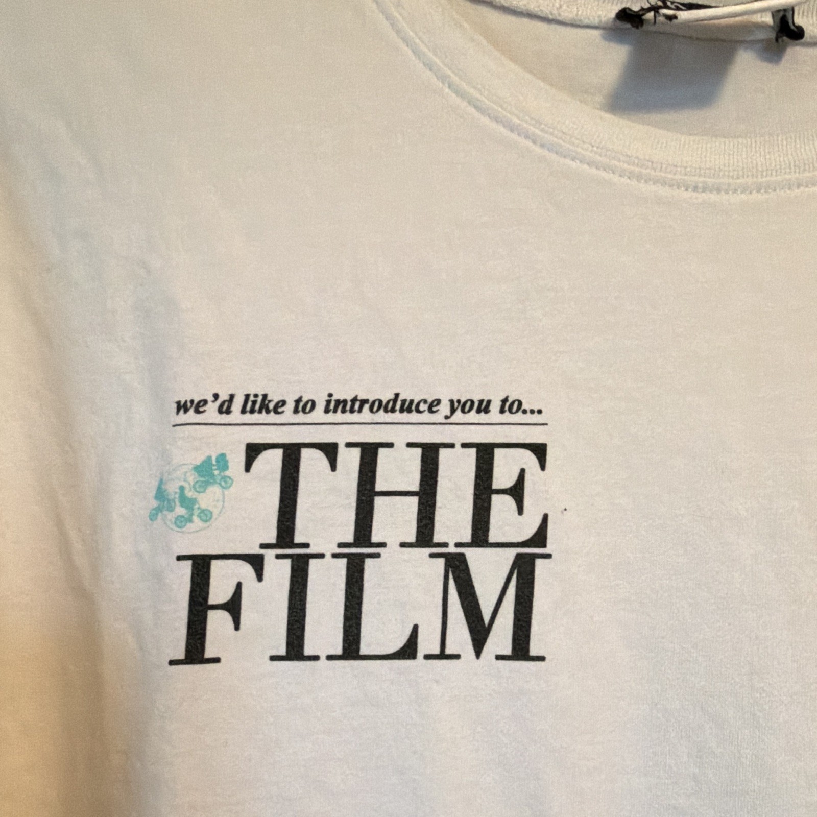 ZARA E.T. The Extra-Terrestrial White Graphic Tee M Crew Short Sleeve