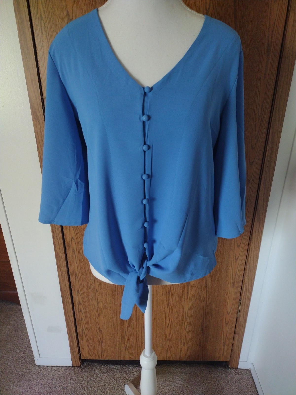 Luvamia Ladies Tops 1 Blue/1 Pink 3/4 Sleeves Button Up Tie At The Bottom Small