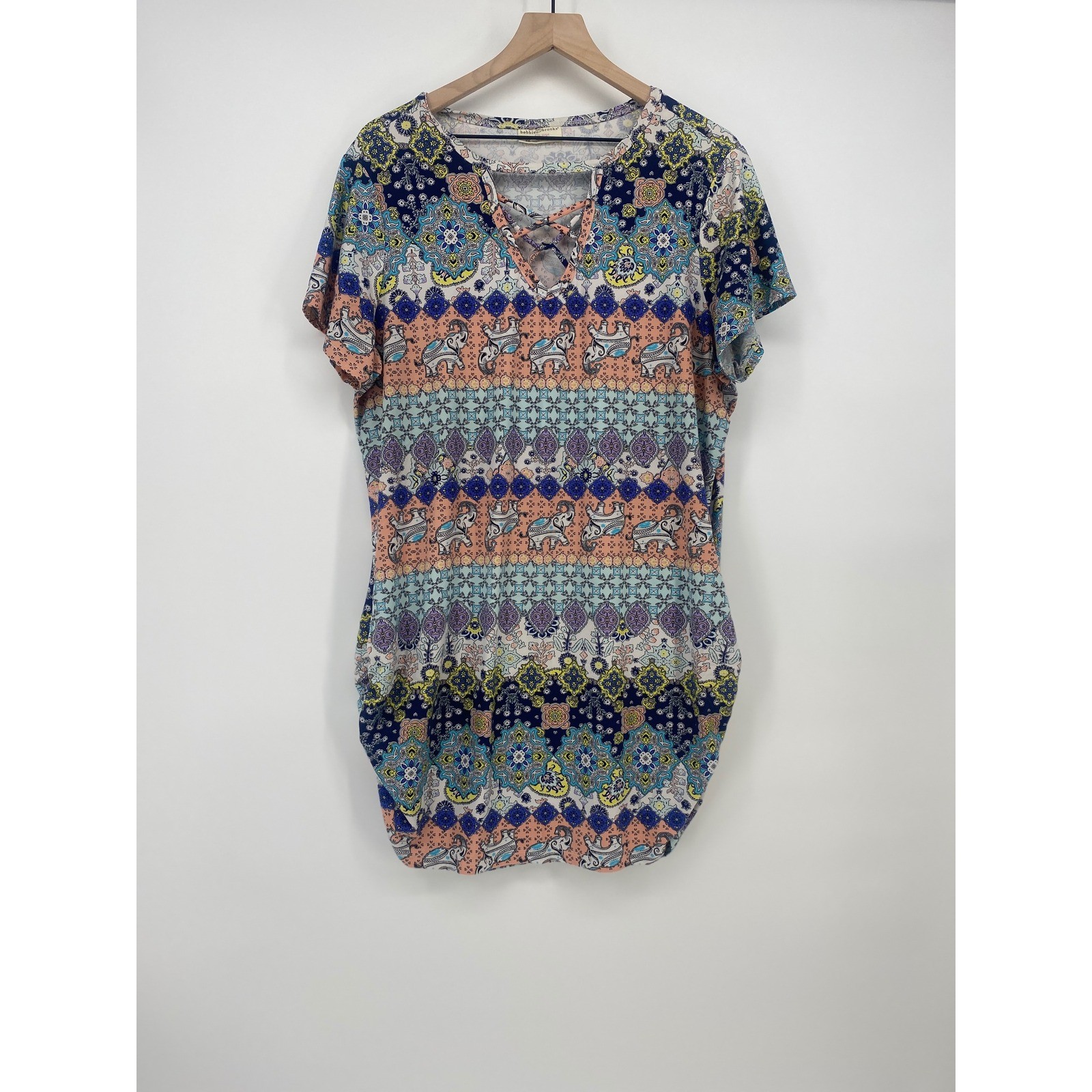 Bobbie Brooks Tunic Top 2X Multi-Color Elephant Boho Lace-up V-Neck Excellent