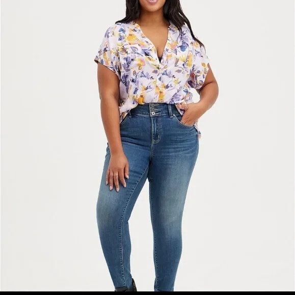 TORRID PINK FLORAL S/S LENNY DOLMAN BUTTON TOP SIZE 00 (M/L-10) NEW