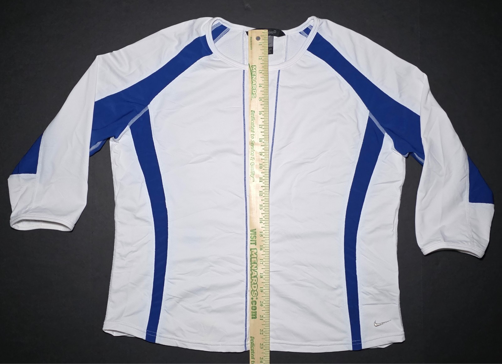 Nike Sphere Womens Blue and White Long Sleeve Exercise Shirt Size XL (16-18)