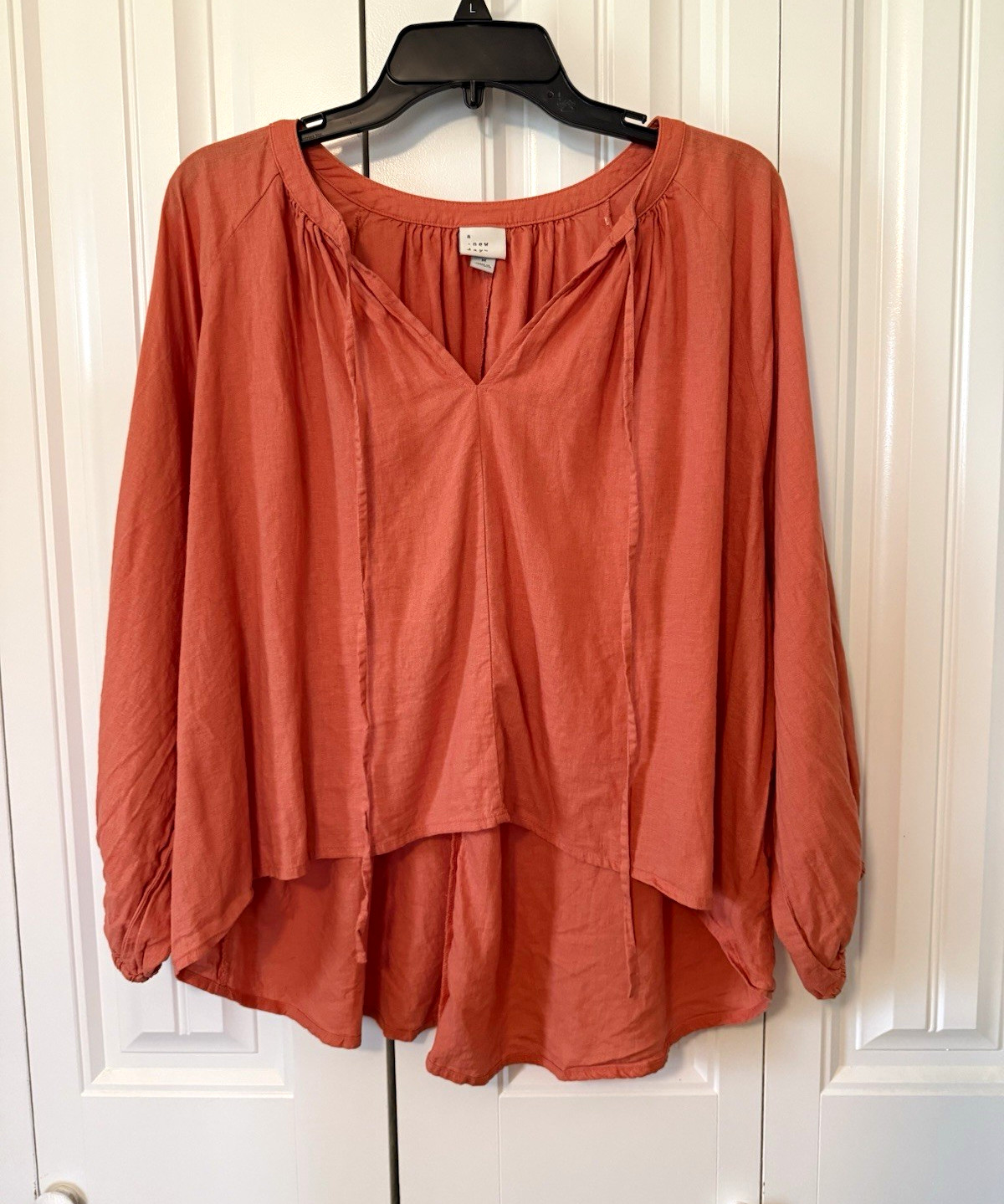 A New Day Women’s Orange Solid V-Neck Long Sleeve Pullover Blouse Top M