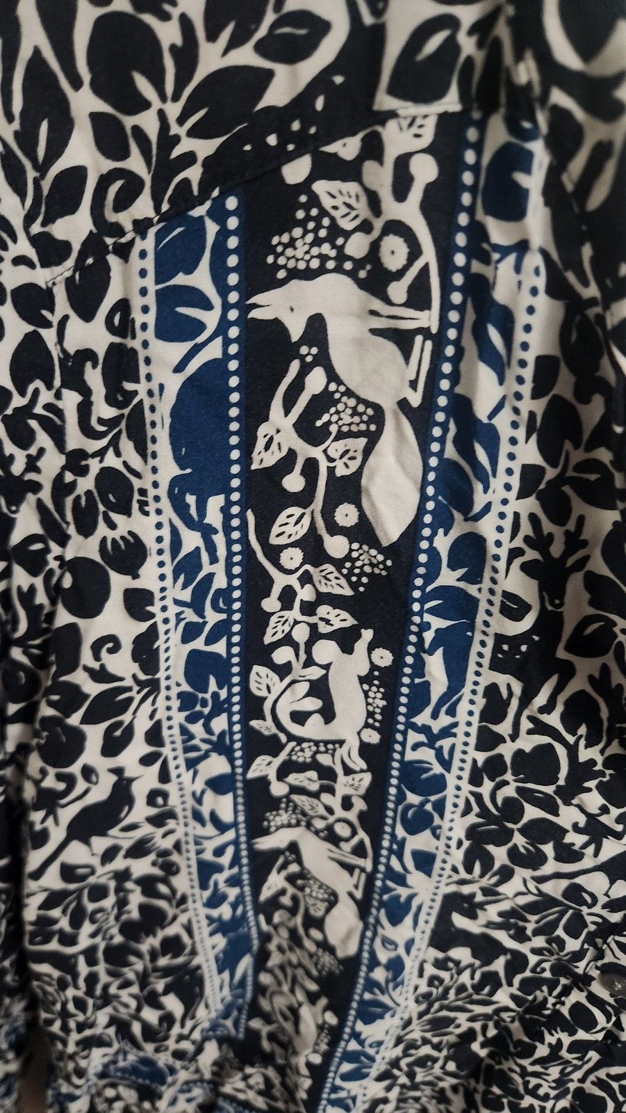 LOFT Women’s Navy and White Floral Animal Print Button-Down Long Sleeve Blouse S