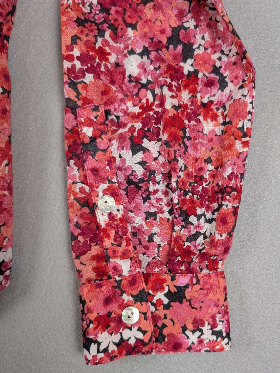 J. Jill Ditsy Button-Down Floral Blouse Lightweight Office Semi Sheer Size S