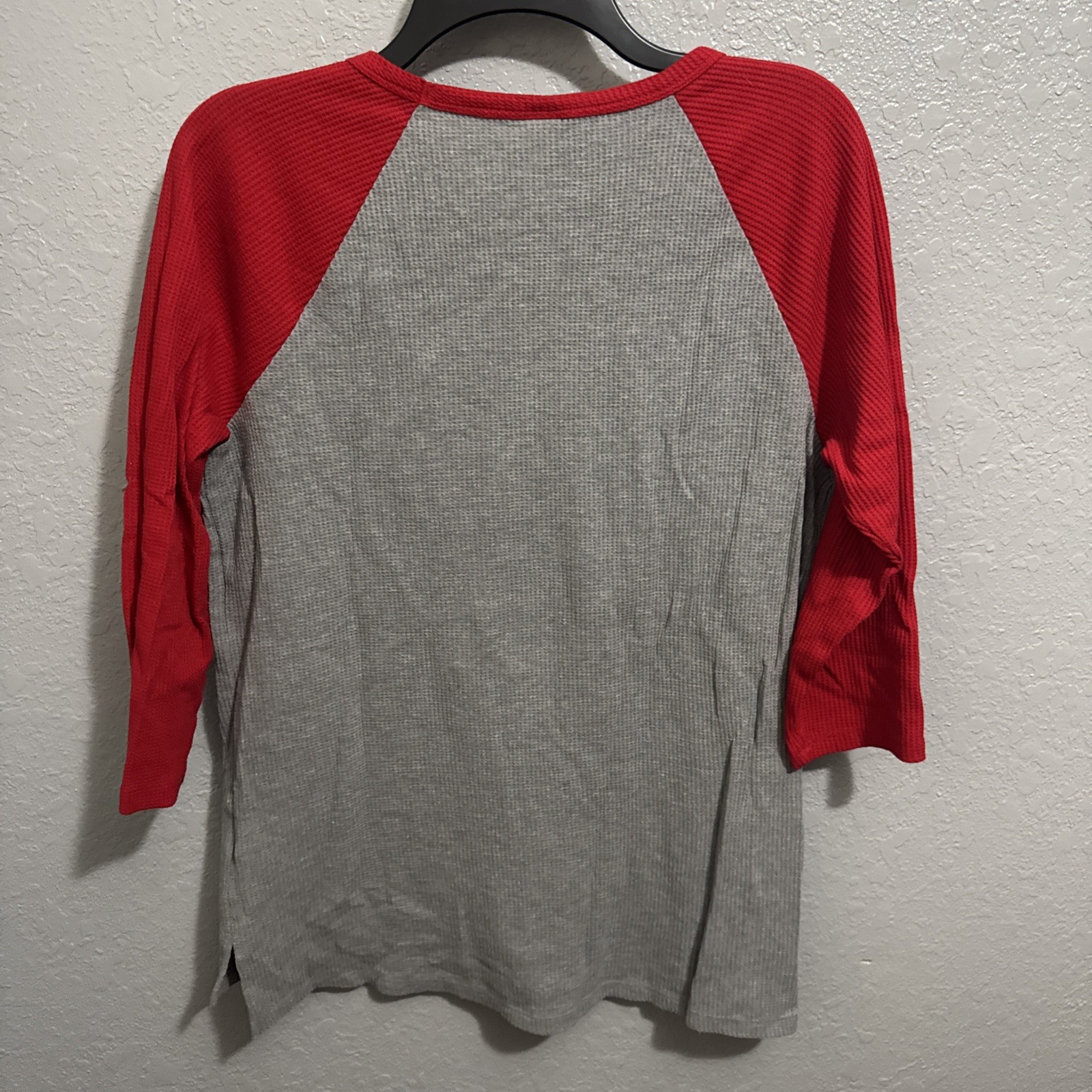 Holiday Time Womens M 8-10 Red Gray Happy Holidays Graphic Thermal Waffle Top