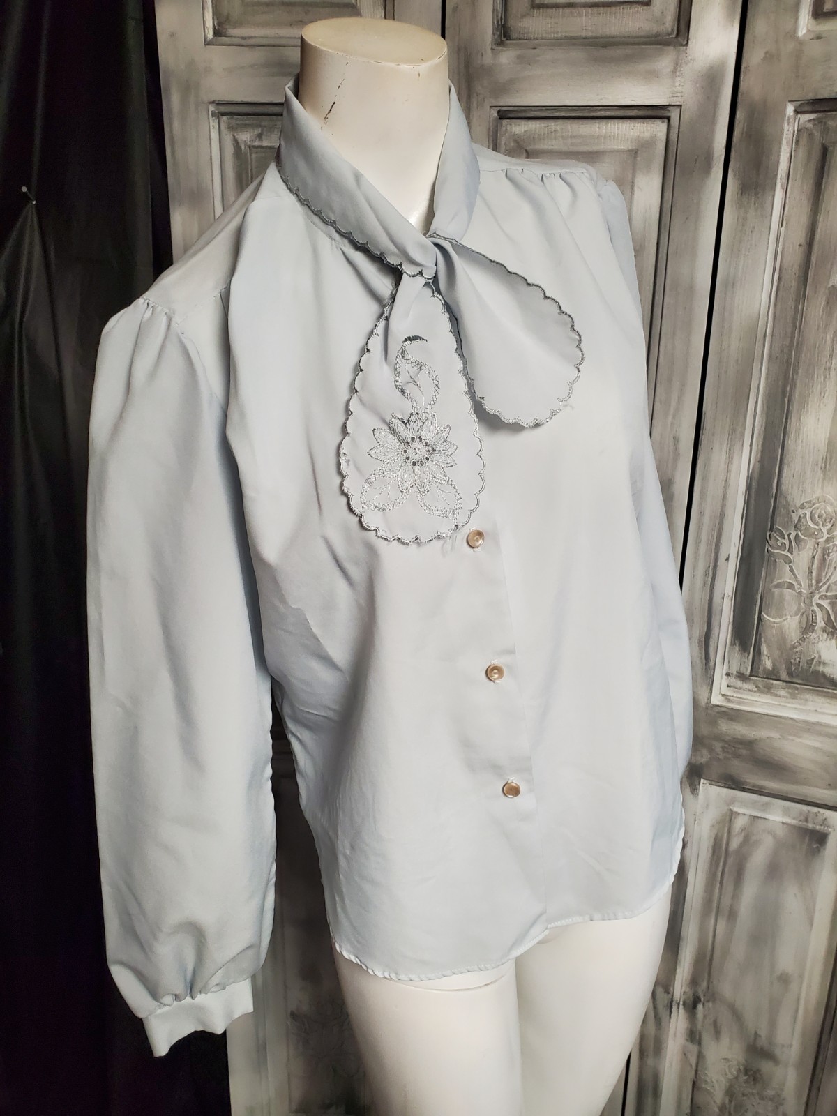 Vtg M-L 70s 80s Ruffle Secretary Blouse Shirt Semi Sheer Embroidered Pussy Bow