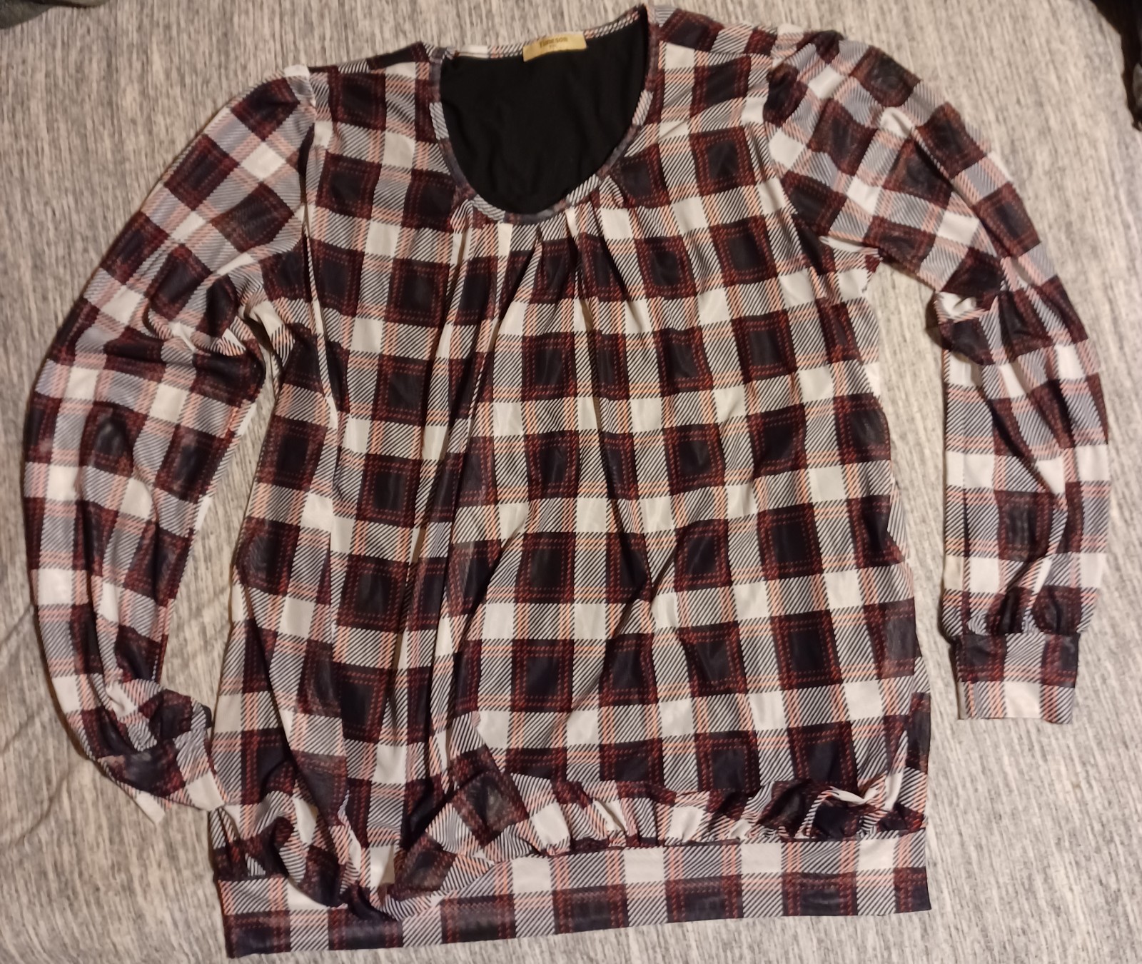 Assorted Women’s Tops Lot