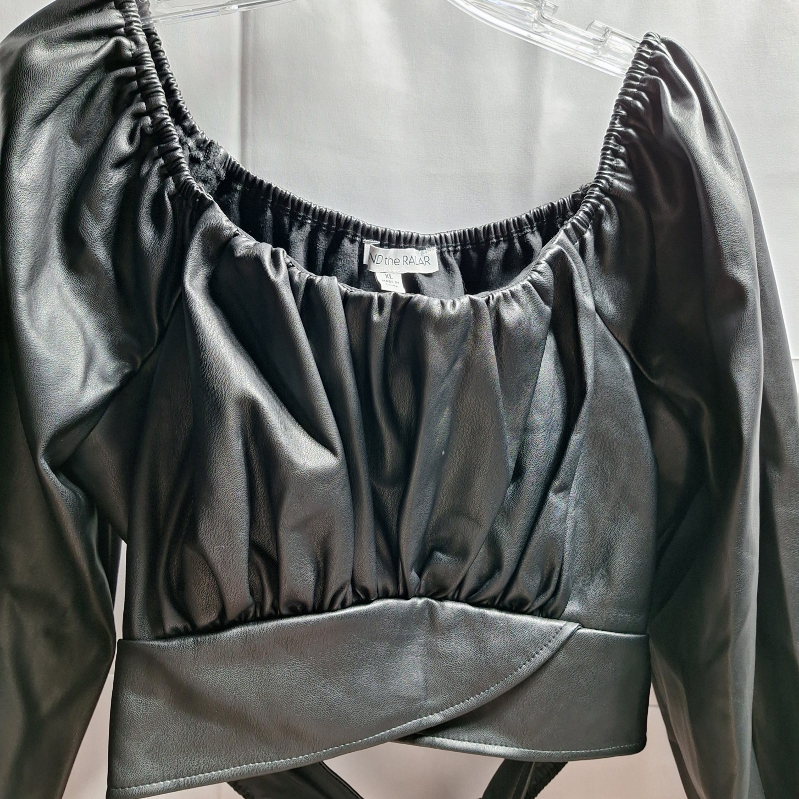 BEYOND THE RADAR Faux Leather Off Shoulder Crop Top Sz XL Black Puff Sleeve EUC!