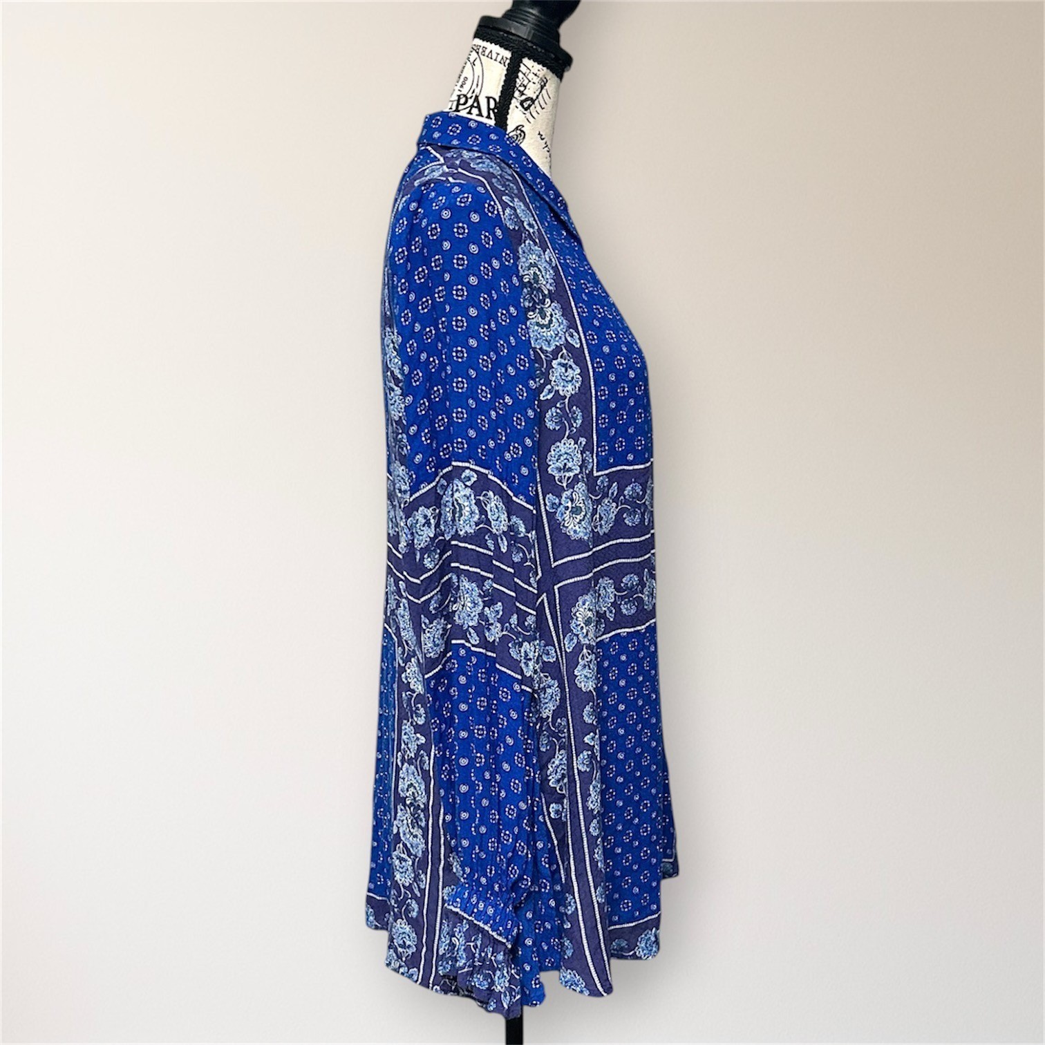 Free People Changing Time True Blue Floral Long Sleeve Tunic Top M Boho Peasant