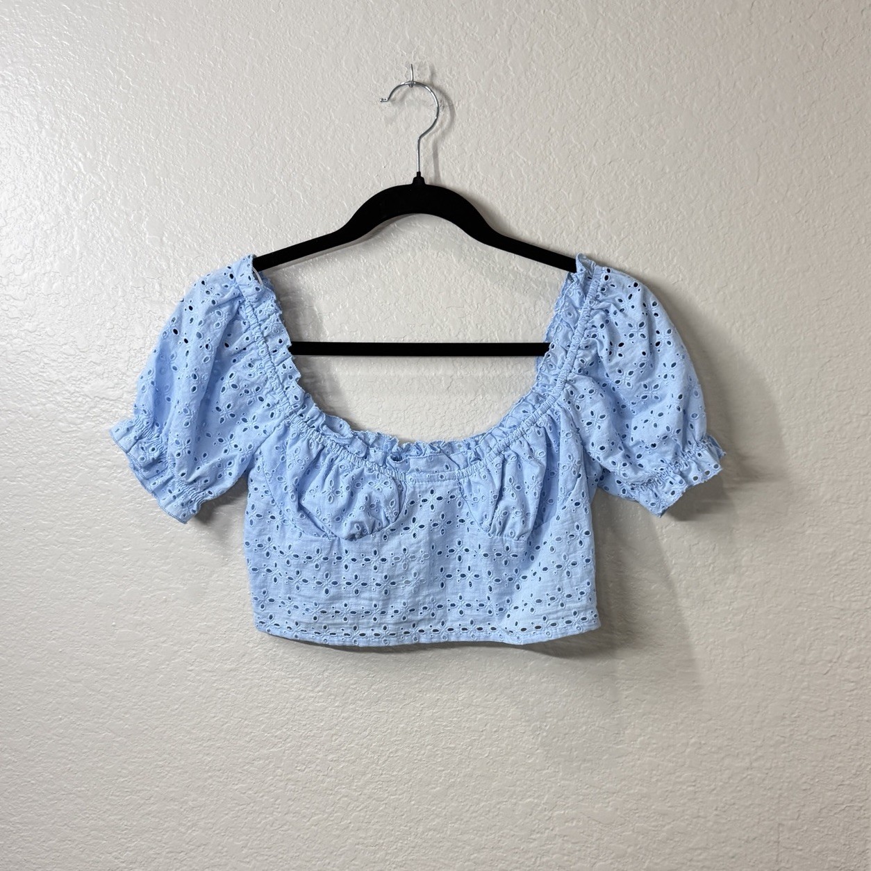 NWT Love Tree Blue Floral Eyelet Cropped Top Cottagecore 100% Cotton Size Small
