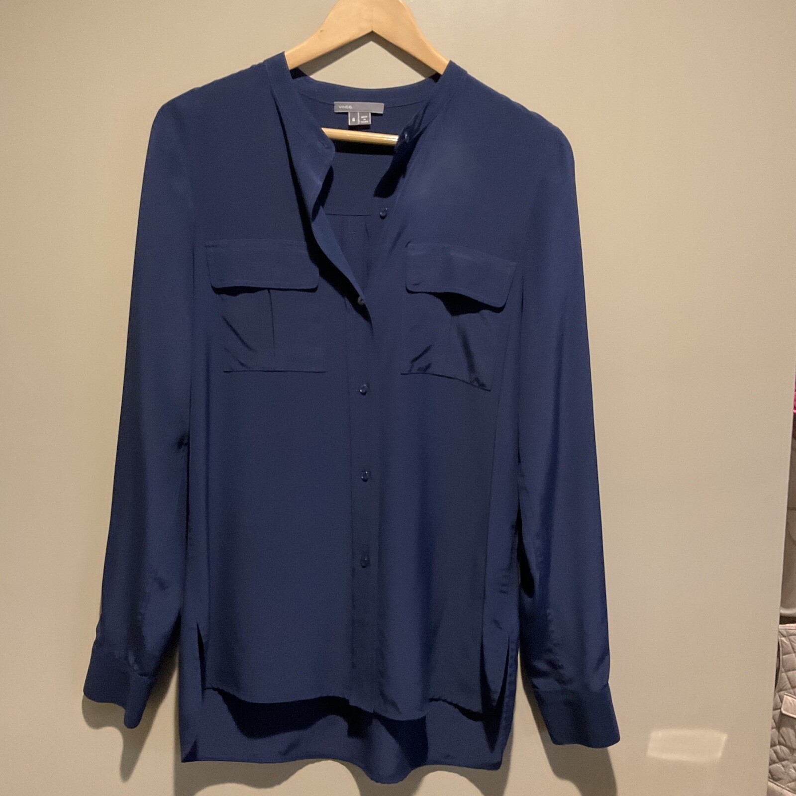 VINCE. Silk Tunic Blouse size 6 W/Pockets **Discoloration Left Front See Pics***