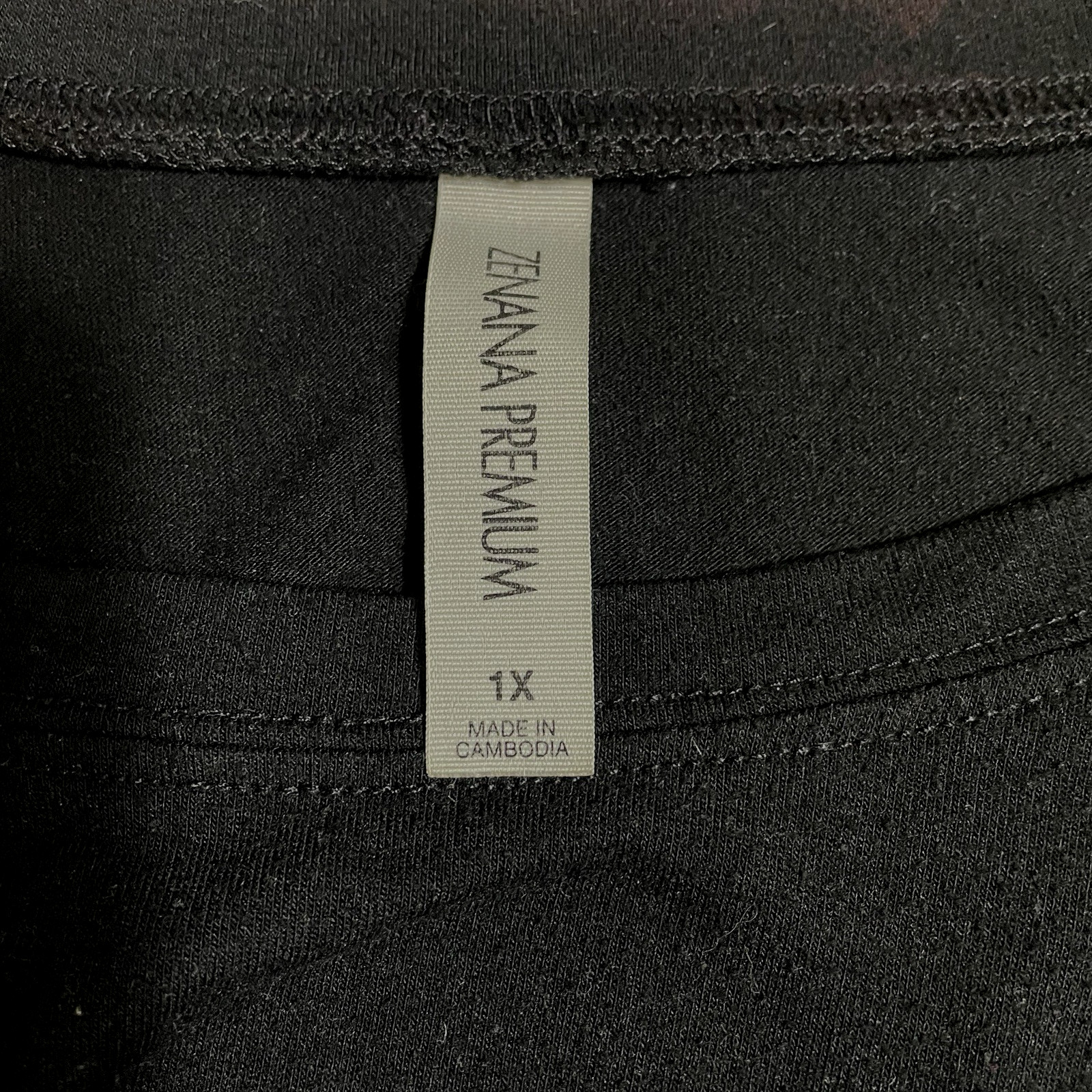 Loose Fit Versatile Comfortable Scoop Pullover Sz 1X Black Cuffed Zenana