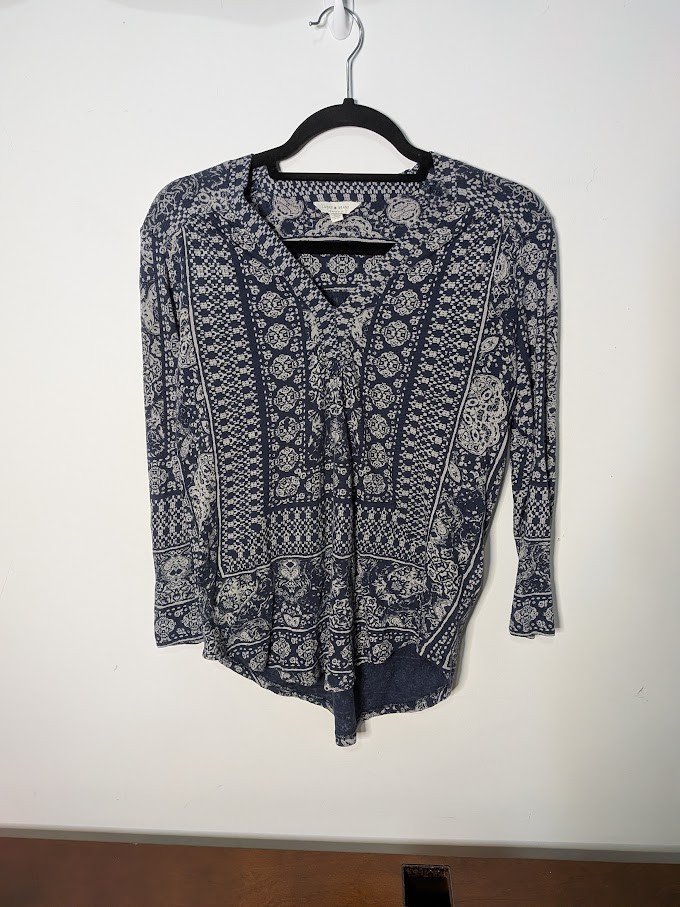 LUCKY BRAND Navy Blue White Bandana Tapestry Blouse Top S/P Cotton Linen Blend