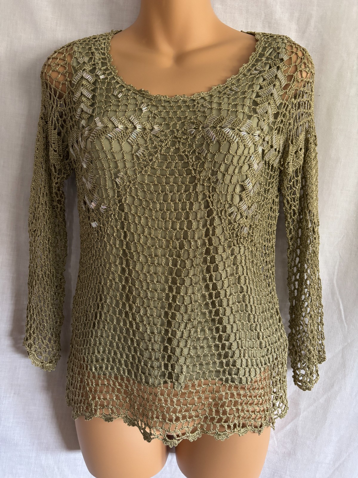 VERY VERA Women’s SZ Small Sparkle Crochet Lace Lined 3/4 Sleeve Shirt Blouse