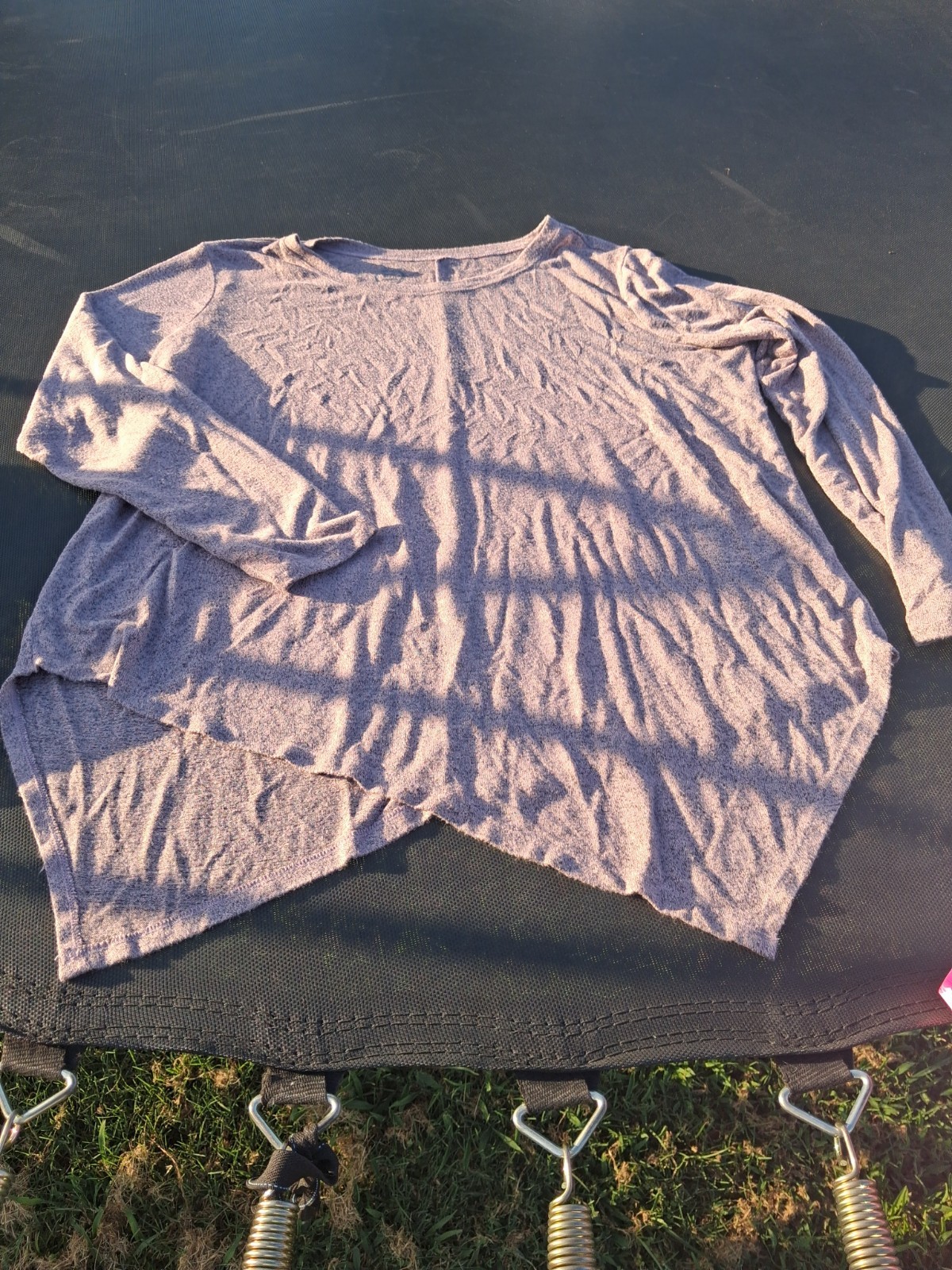24/7 Xl Maurices Top with Unique Split At Bottom Soft and Comfortable