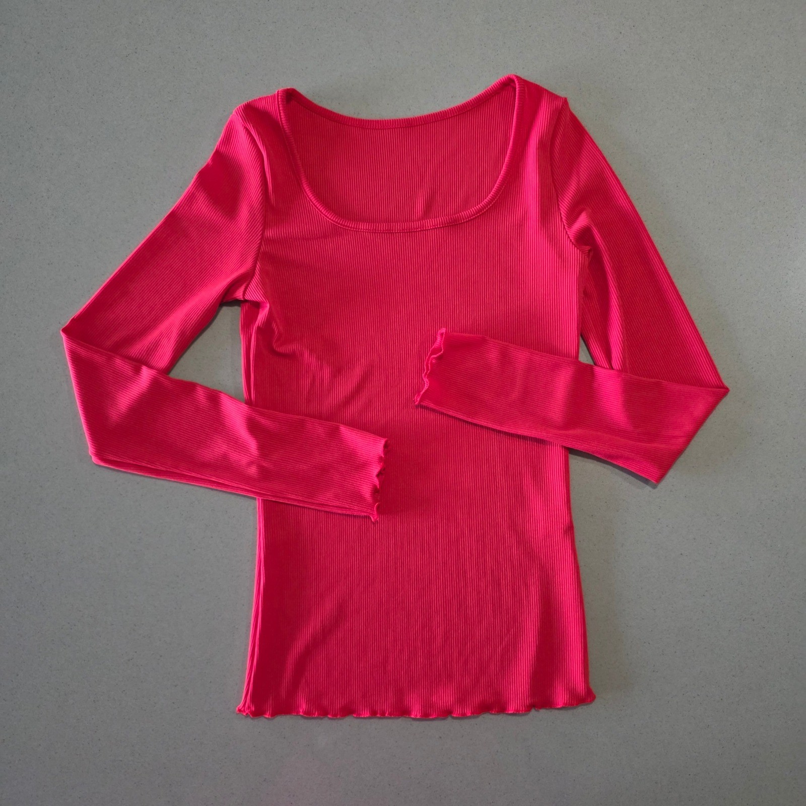 Hot Pink Ribbed Long Sleeve Scoop Neck Lettuce Trim Top Small