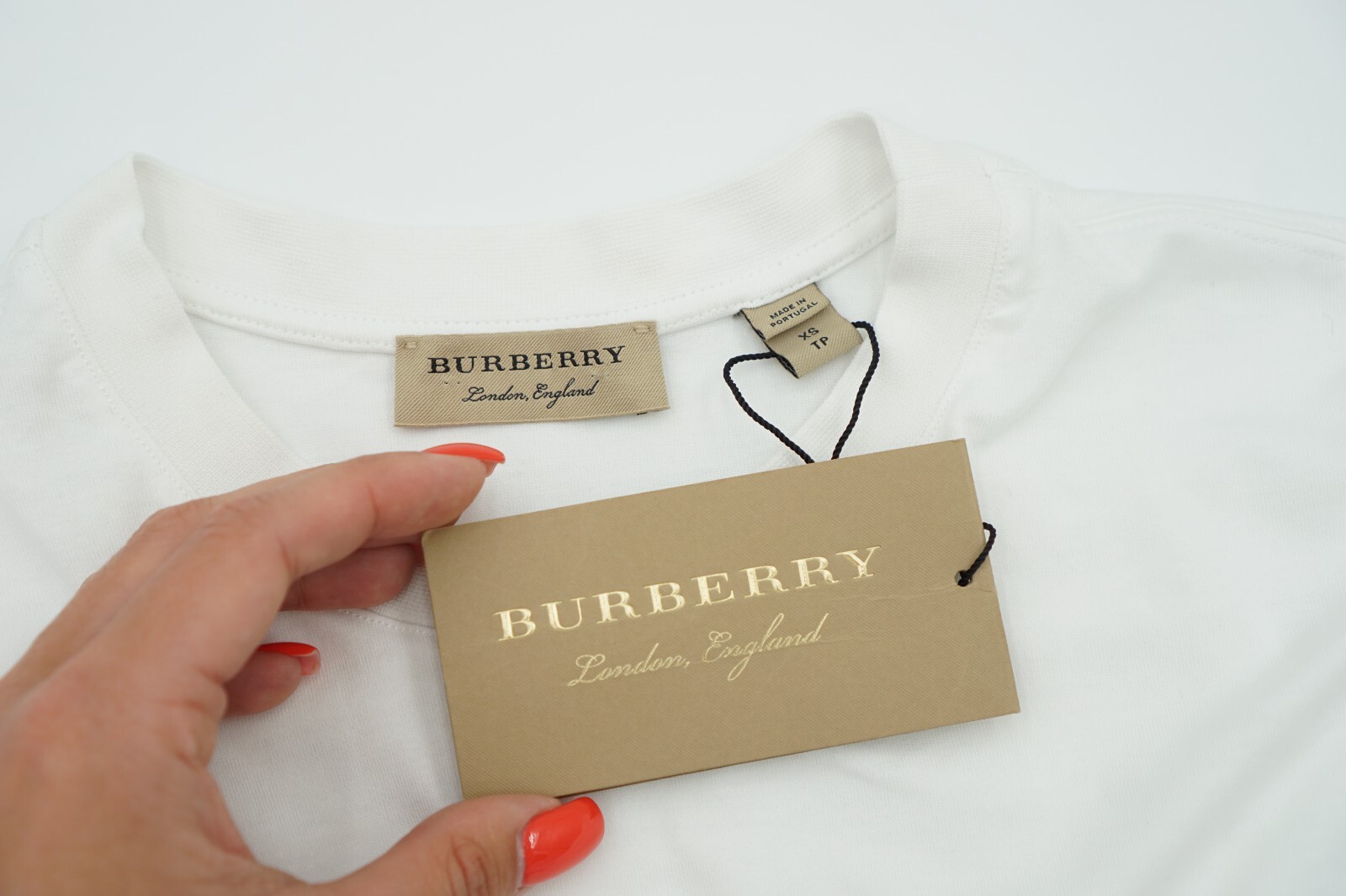 Women Burberry T- Shirt Logo White Rowen Pullover Size XS