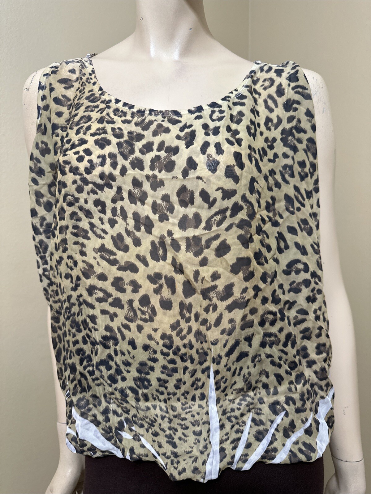 Women’s Beige Leopard Polyester Casual Summer Elastic Waist Size M Blouse Top