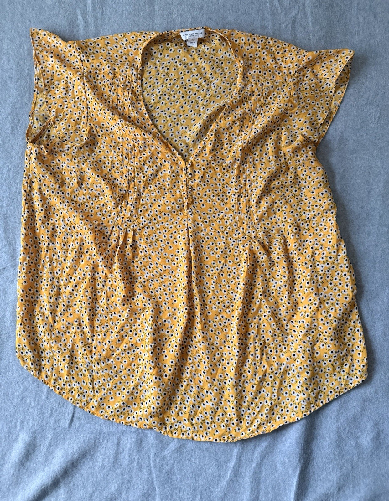Carolina Belle Women’s Plus 1X Yellow Floral Blouse V-Neck Cap Sleeve Top