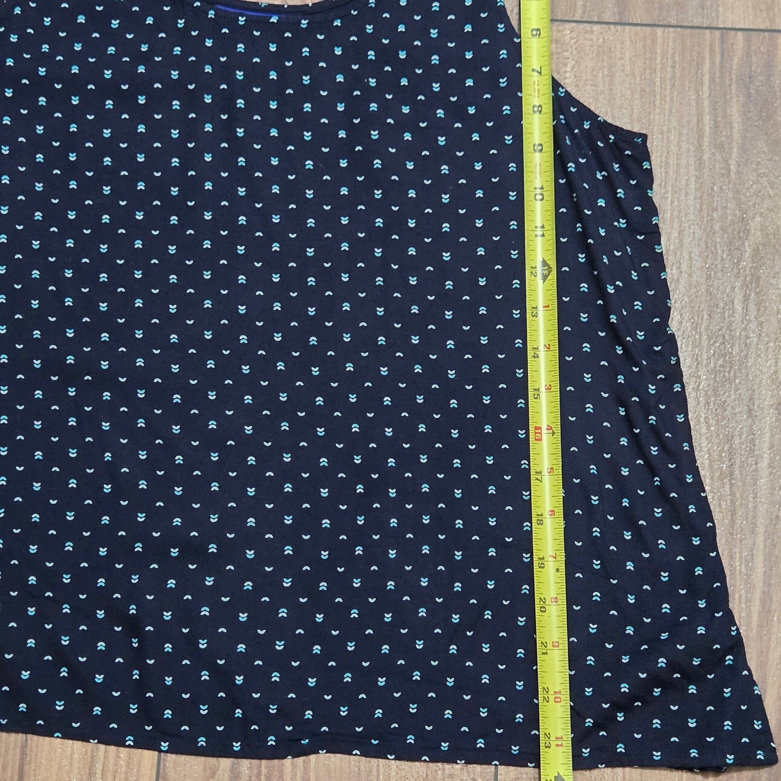 Simply Styled by Sears Navy Blue Geometric Print Scoop Neck Tank Top M