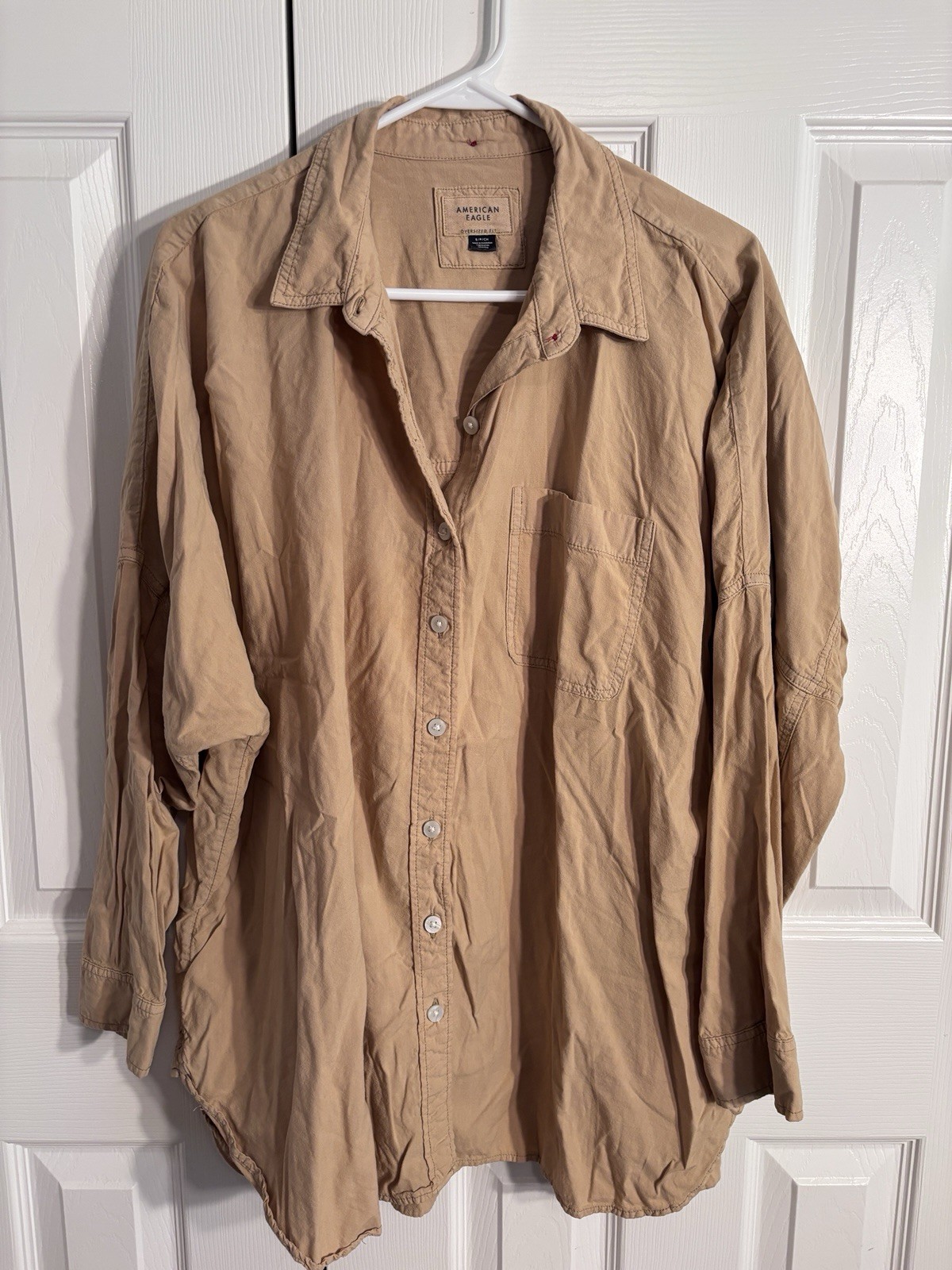 American Eagle Oversized Small Fit Tan Long Sleeve Button-Up Shirt Workwear -DCP
