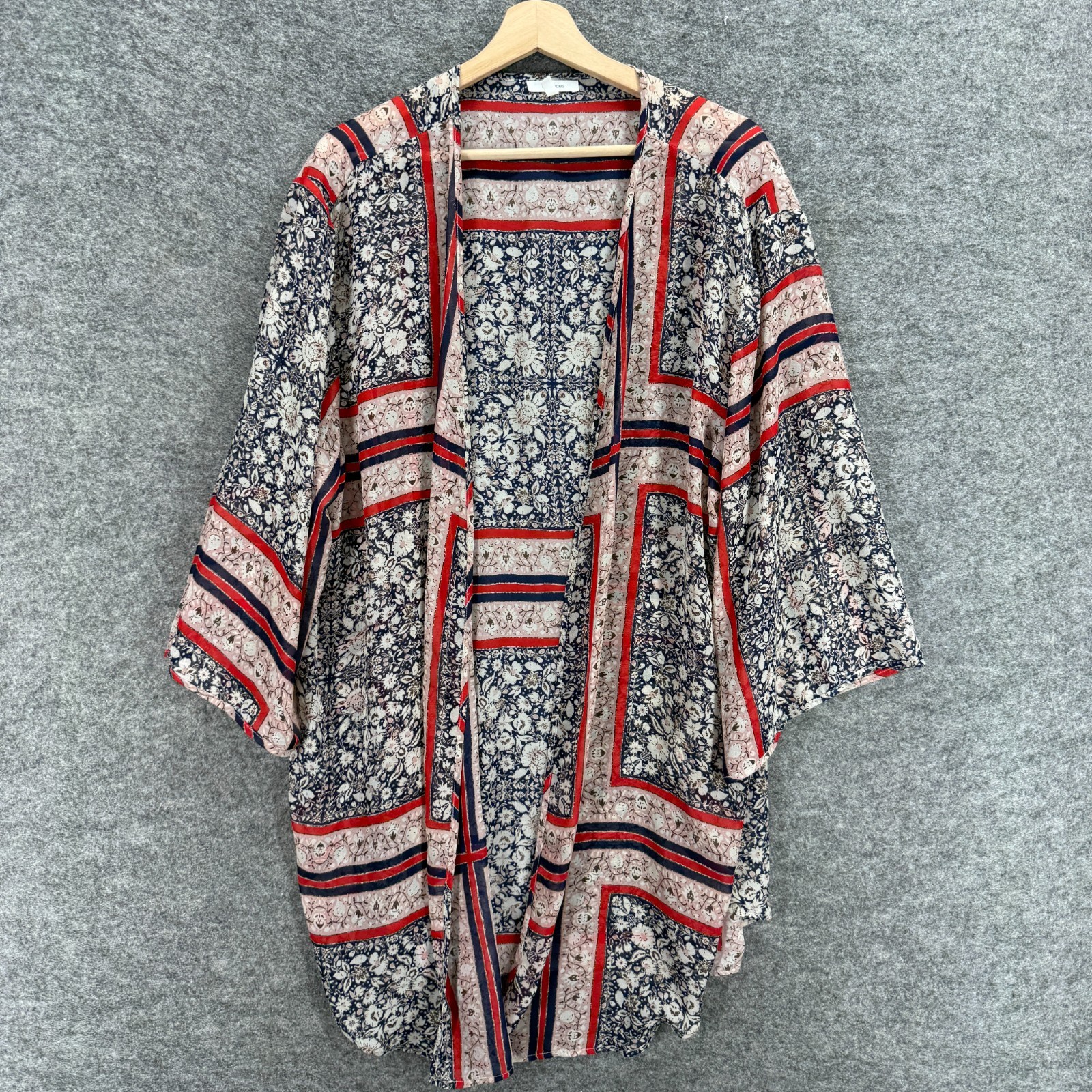 Maurices Top Women L/XL Gray Floral Open Front 3/4 Sleeve Breathable Casual