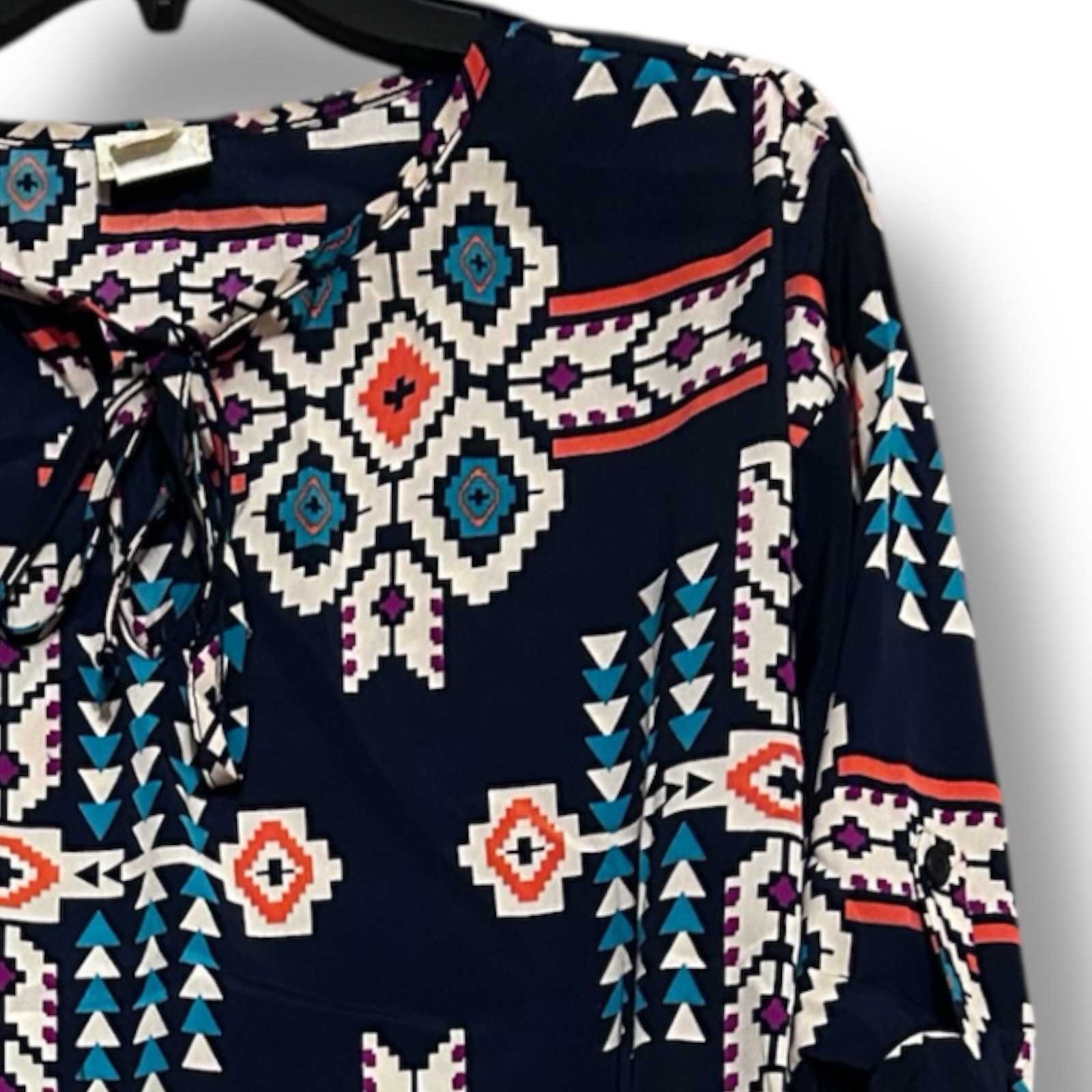 Daytrip Size Medium Top Aztec Print Tie Neck Roll Tab Slv Tribal Boho Western