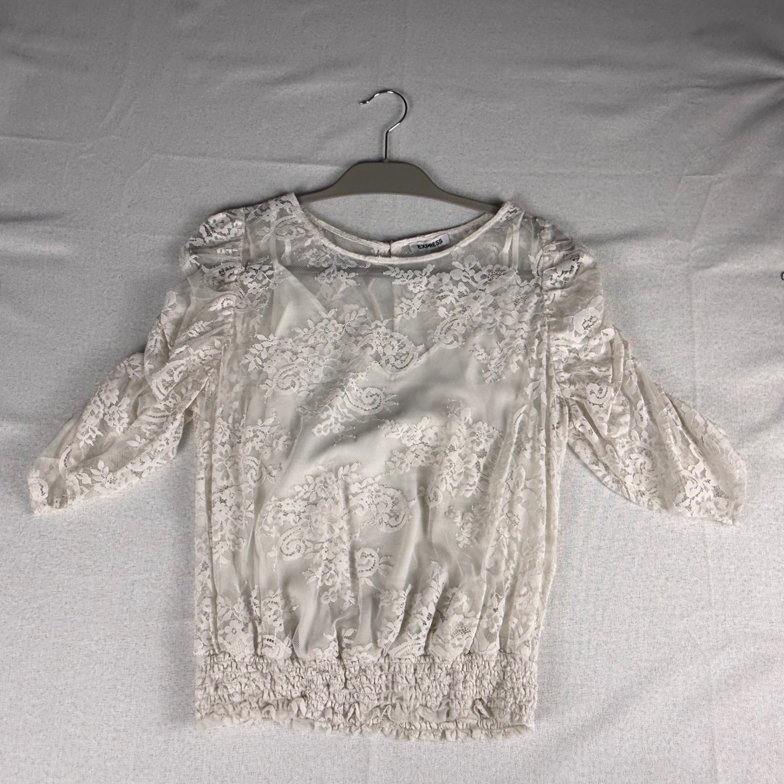 Express Ivory Floral Lace Blouse XL Ruched 3/4 Sleeve Smocked Hem Boat Neck Top