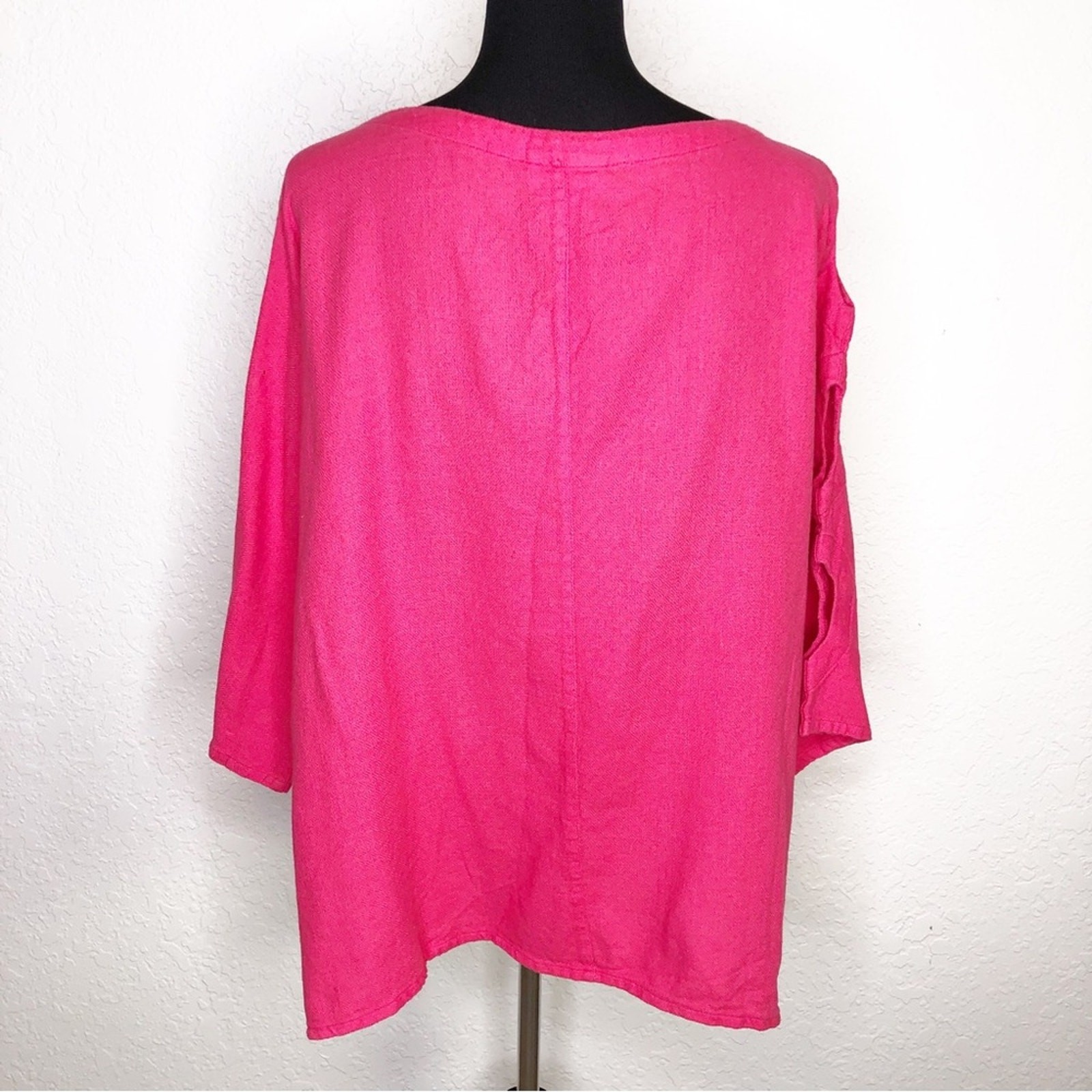 Soft Surroundings bright pink open sleeve v neck top size Petite Extra Large PXL