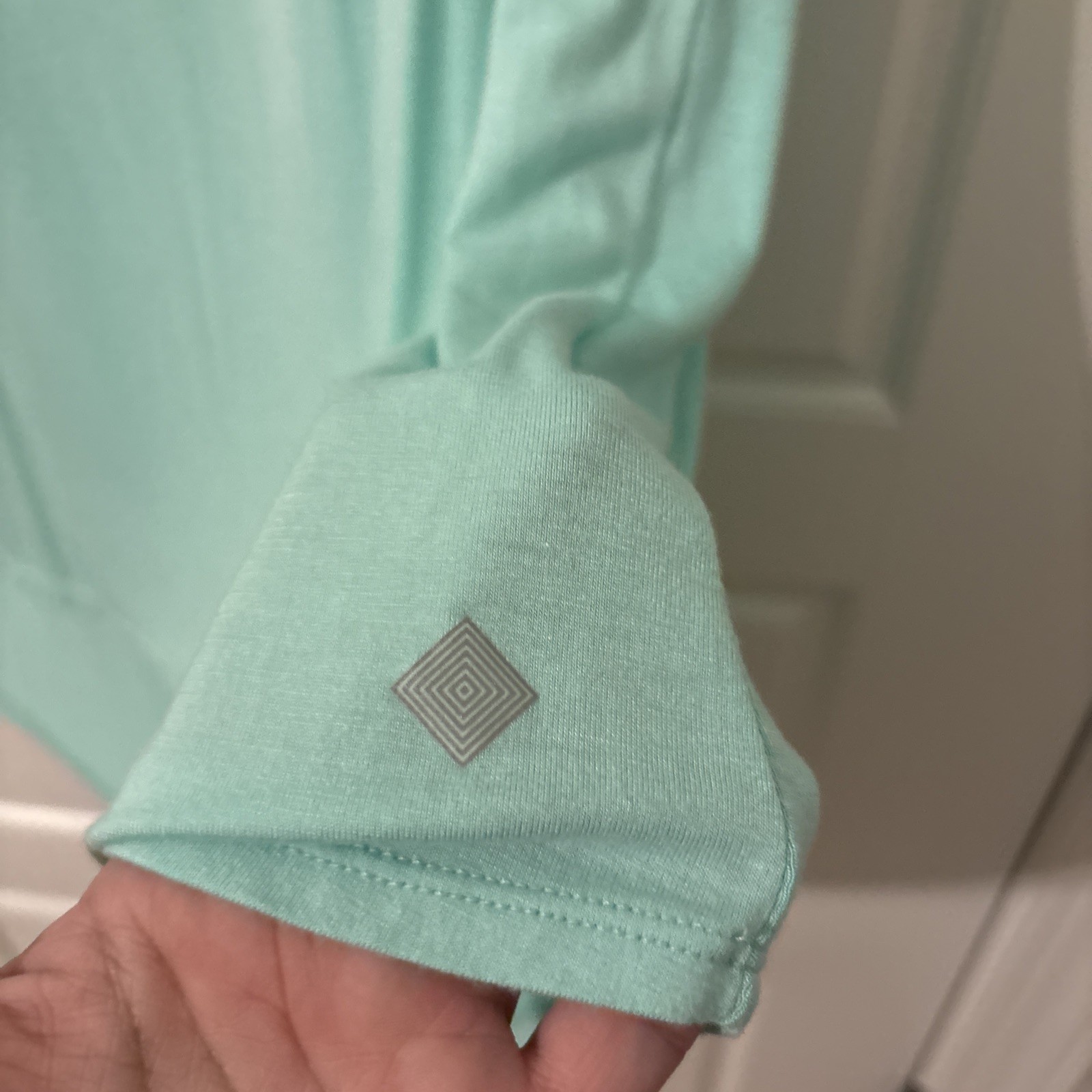 Lularoe Tenacious Relaxed Workout T Retail $36 – 1X – Item1012